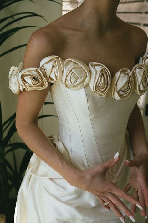 rosette corset wedding dress trends 2024