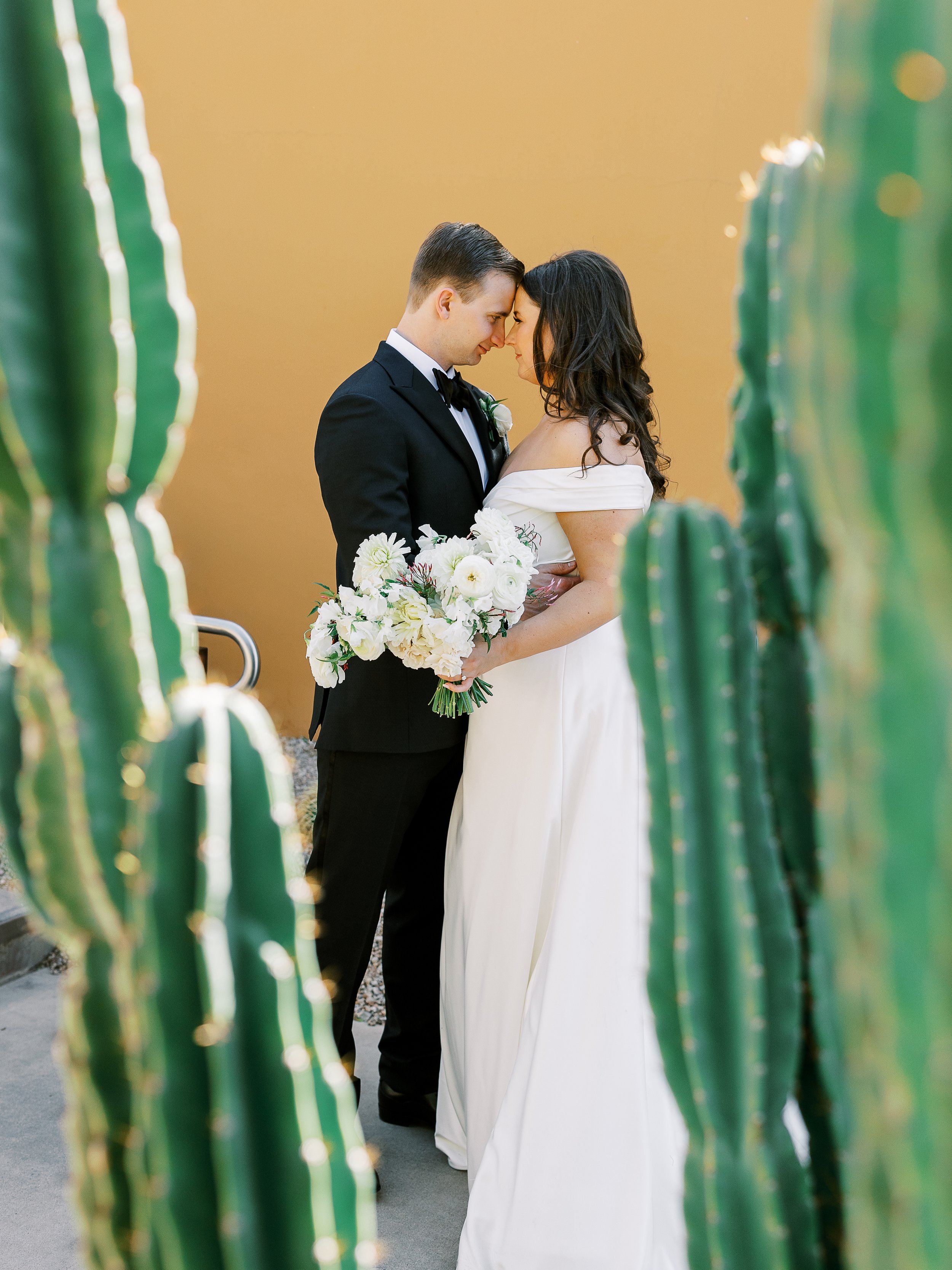 arizona wedding scottsdale outdoor spring wedding