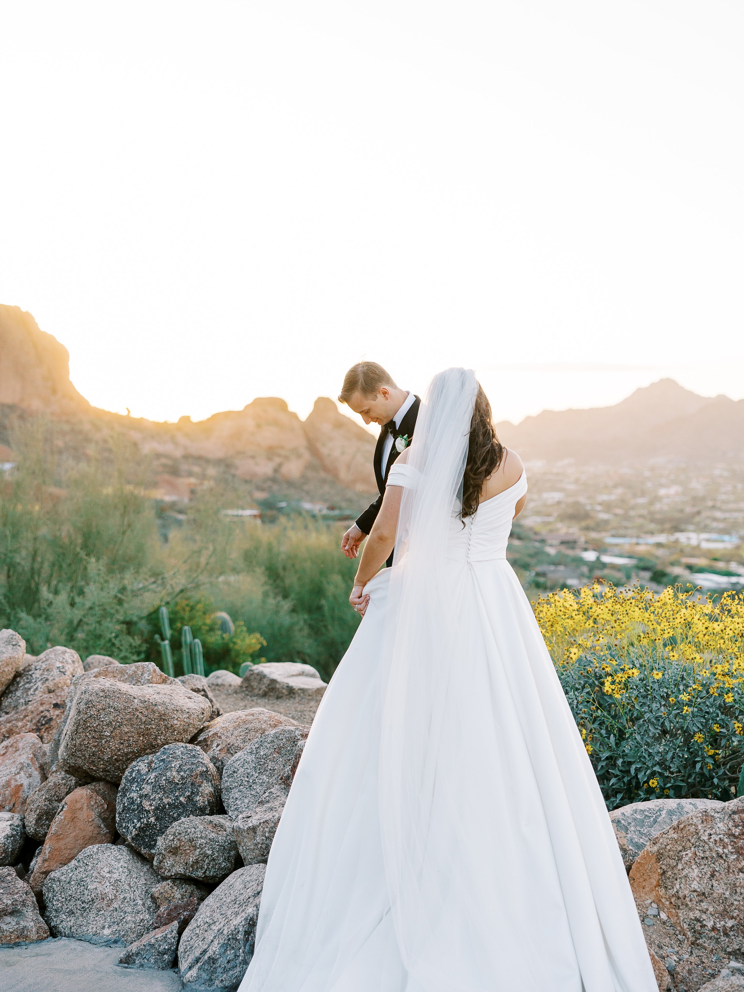 scottsdale arizona wedding bride and groom portraits