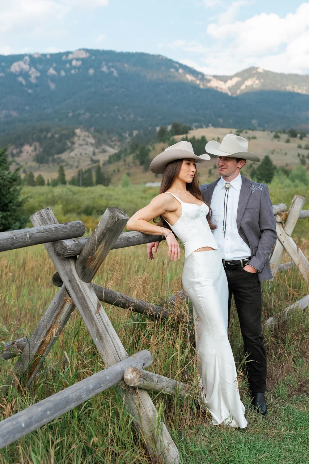 rehearsal dinner bbq dress The Ultimate Guide to What to Wear to a Rehearsal Dinner as a Guest