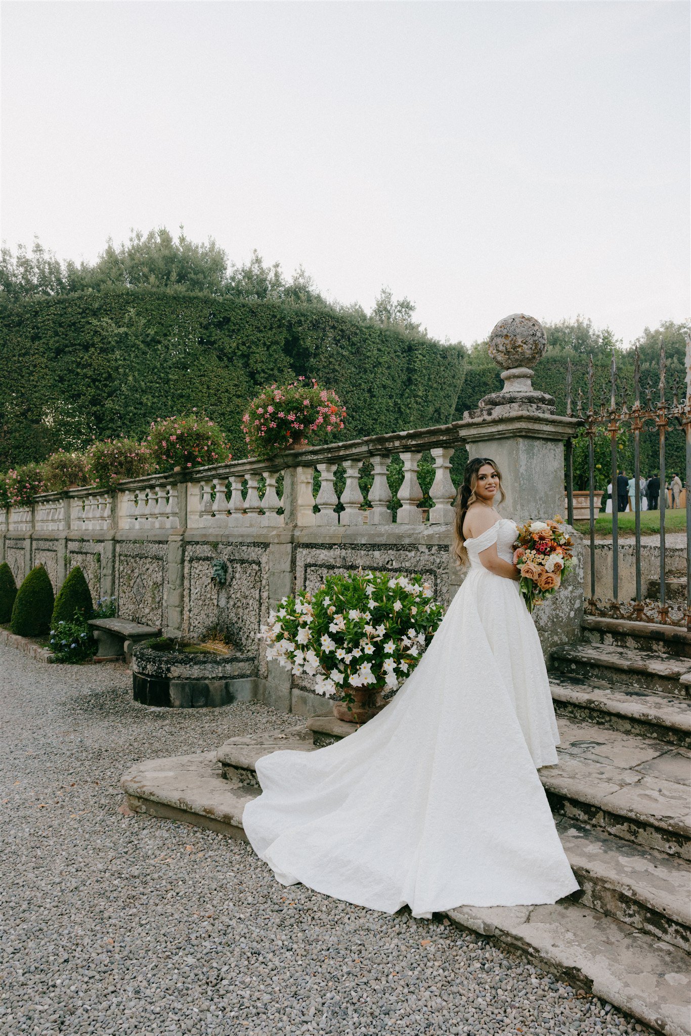 fall outdoor wedding ceremony tuscany