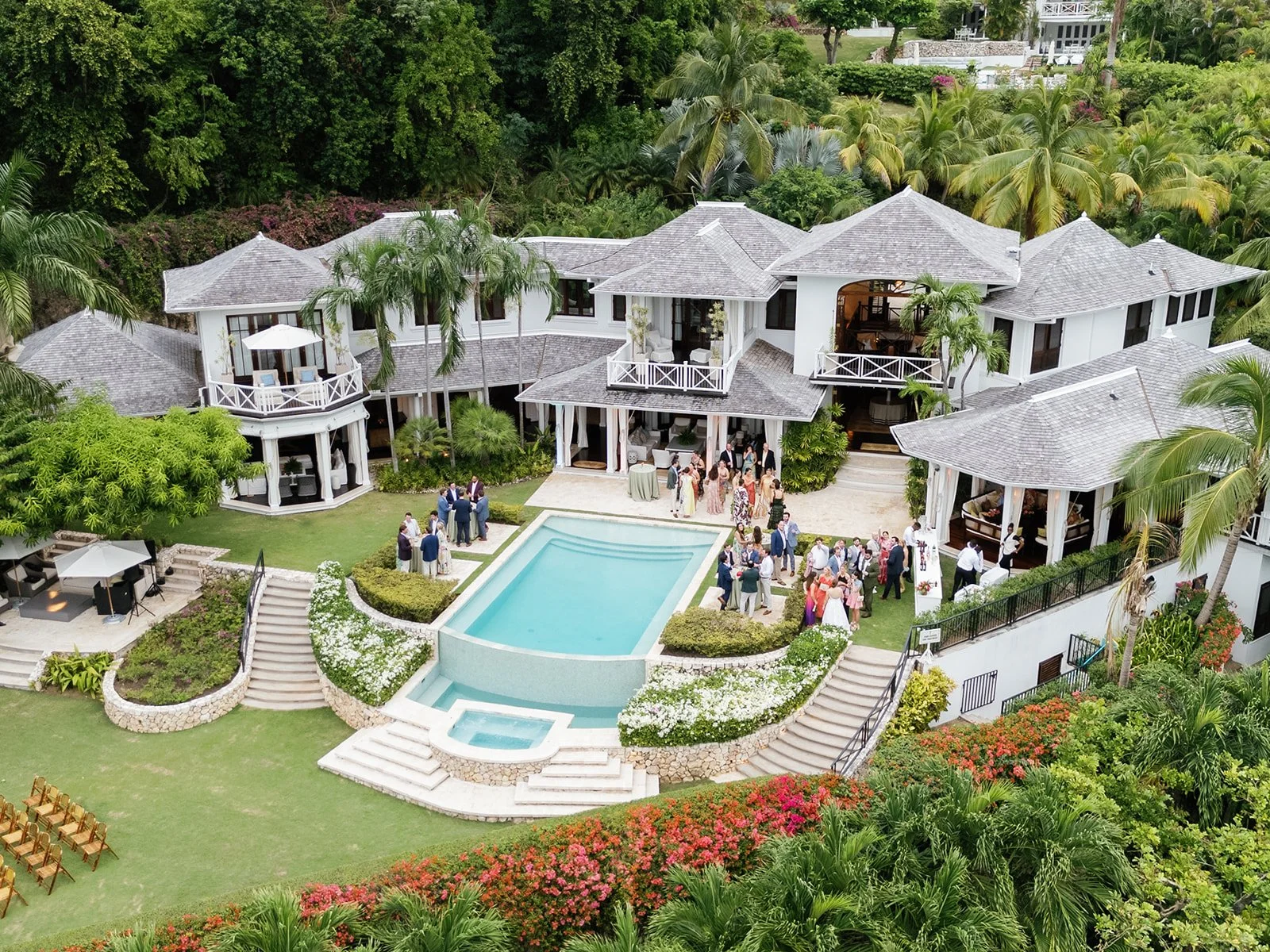 round hill resort villa 20 wedding cocktail hour