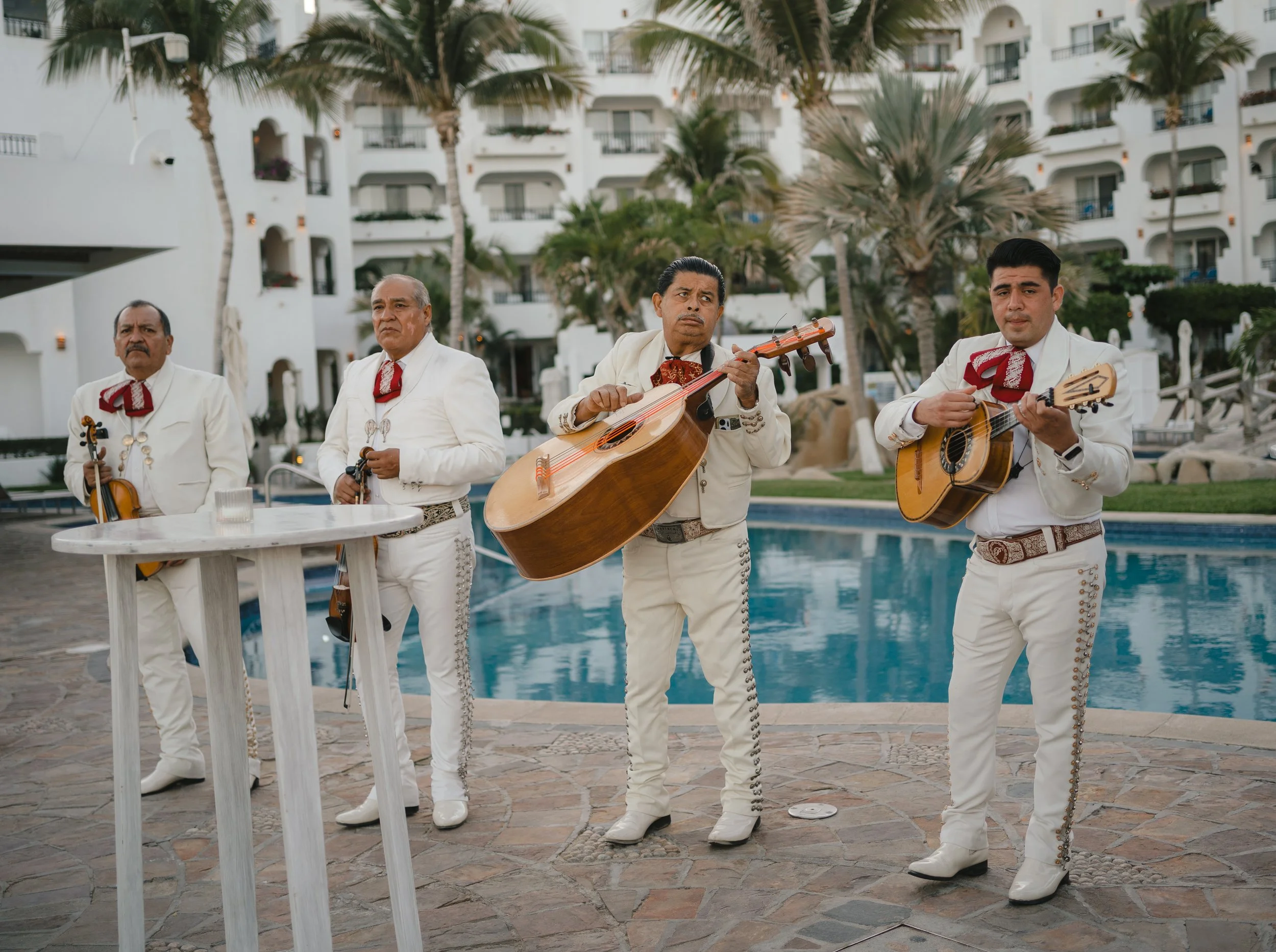 cabo destination wedding mariachi band