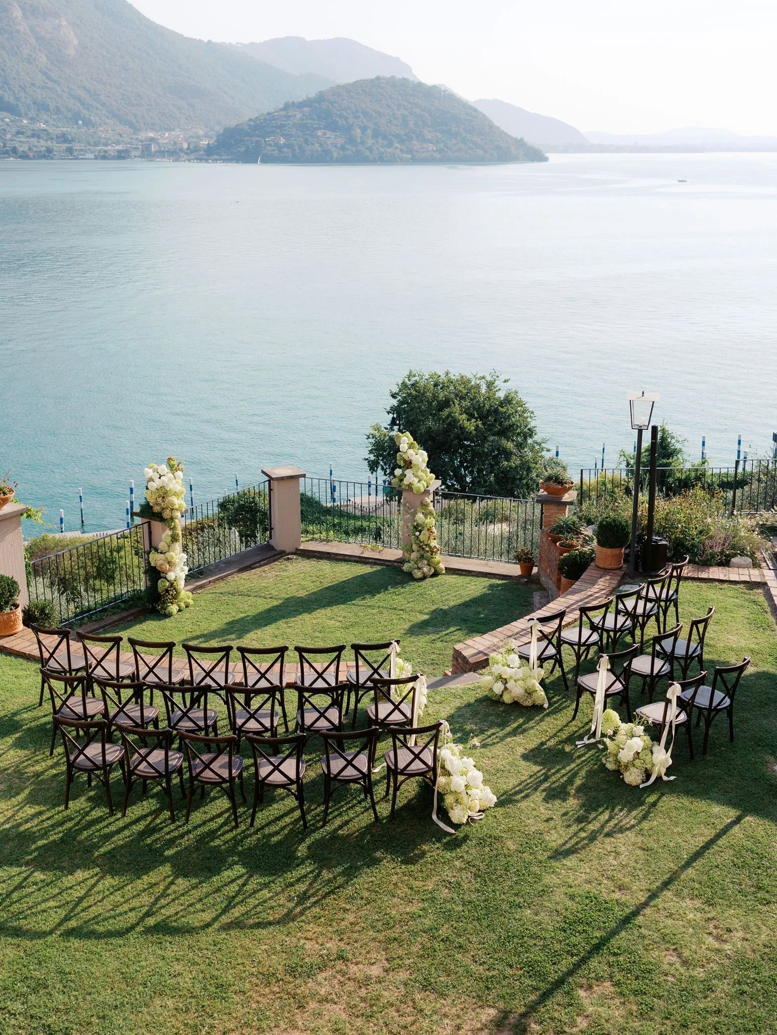 summer lake wedding in italy