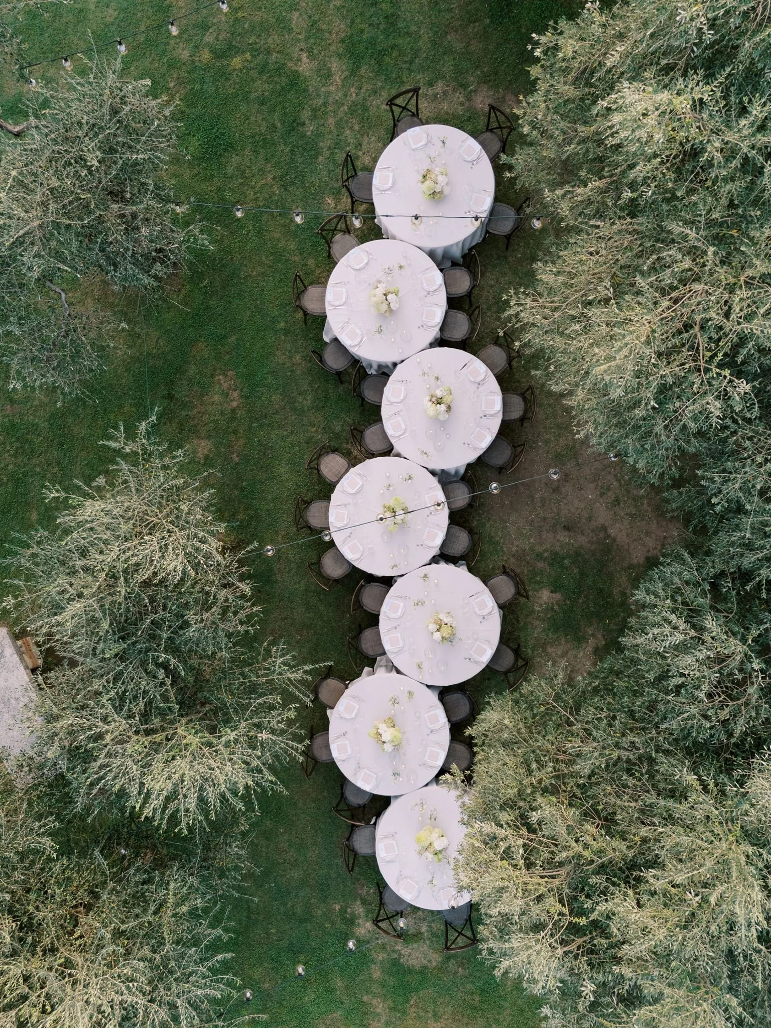 caterpillar tables italy wedding reception