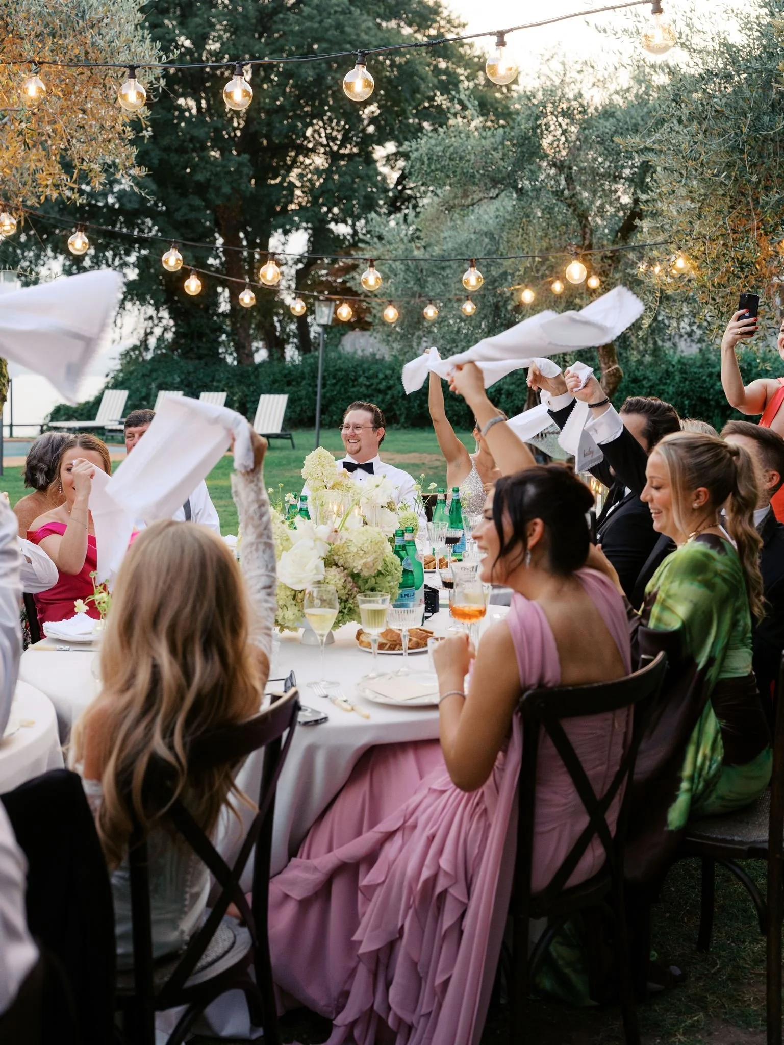 italy wedding saxophone player dinner
