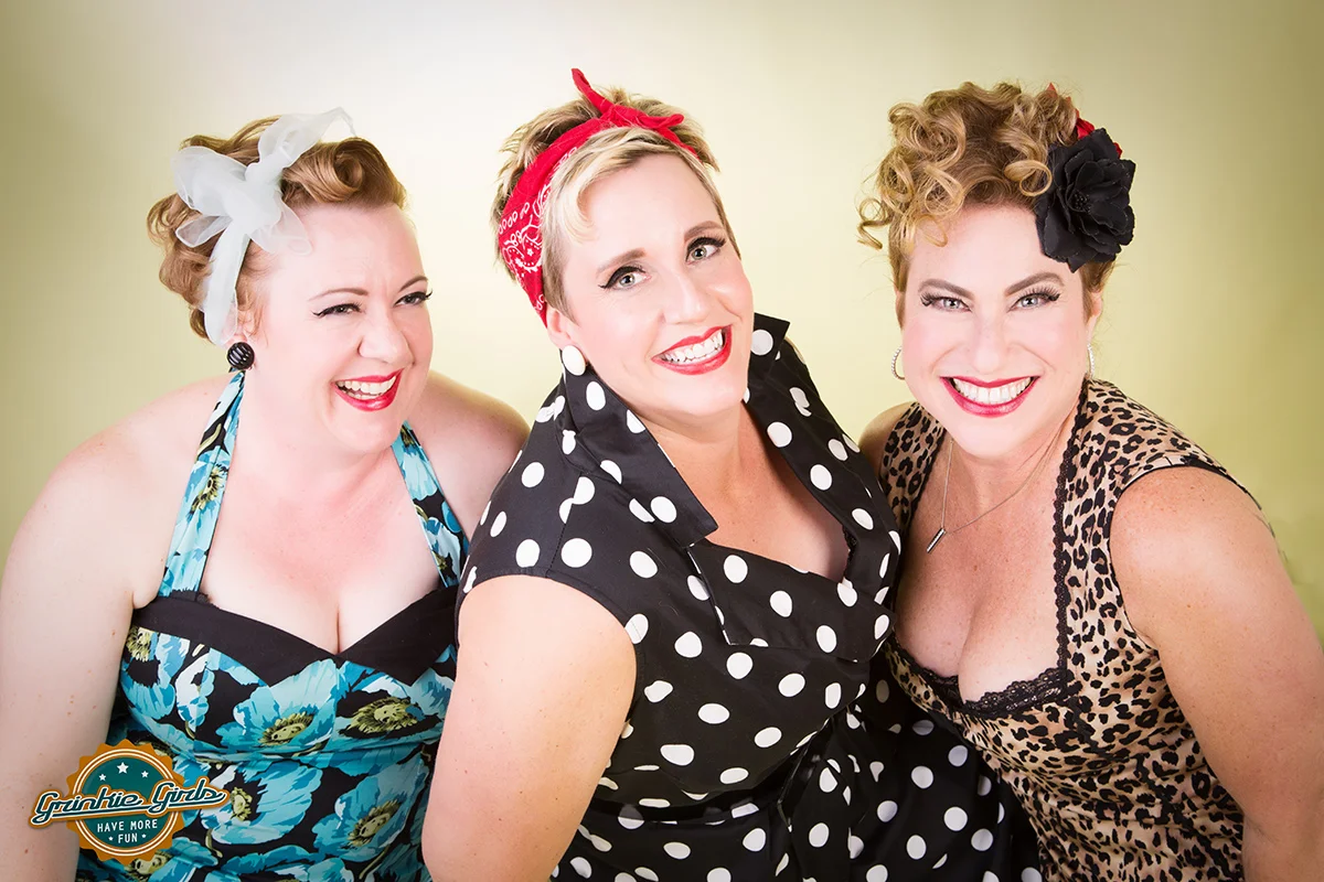 grinkie-pinup-party-three-girlfriends.jpg