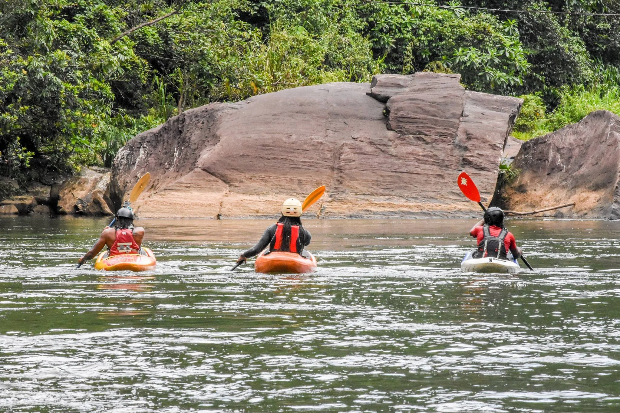 White Water Kayaking Lessons Sri Lanka