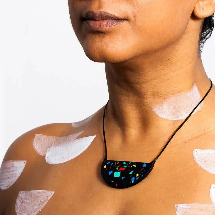 Pop, pop, aaaand pop...which colour pop do you like the most? 🌈 All are necklaces are adjustable so you can wear them to fit as you like! Bringing these and some more colours to our Christmas markets ✨
.
.
.
#heybulldogdesign #allthecolours #jewelle