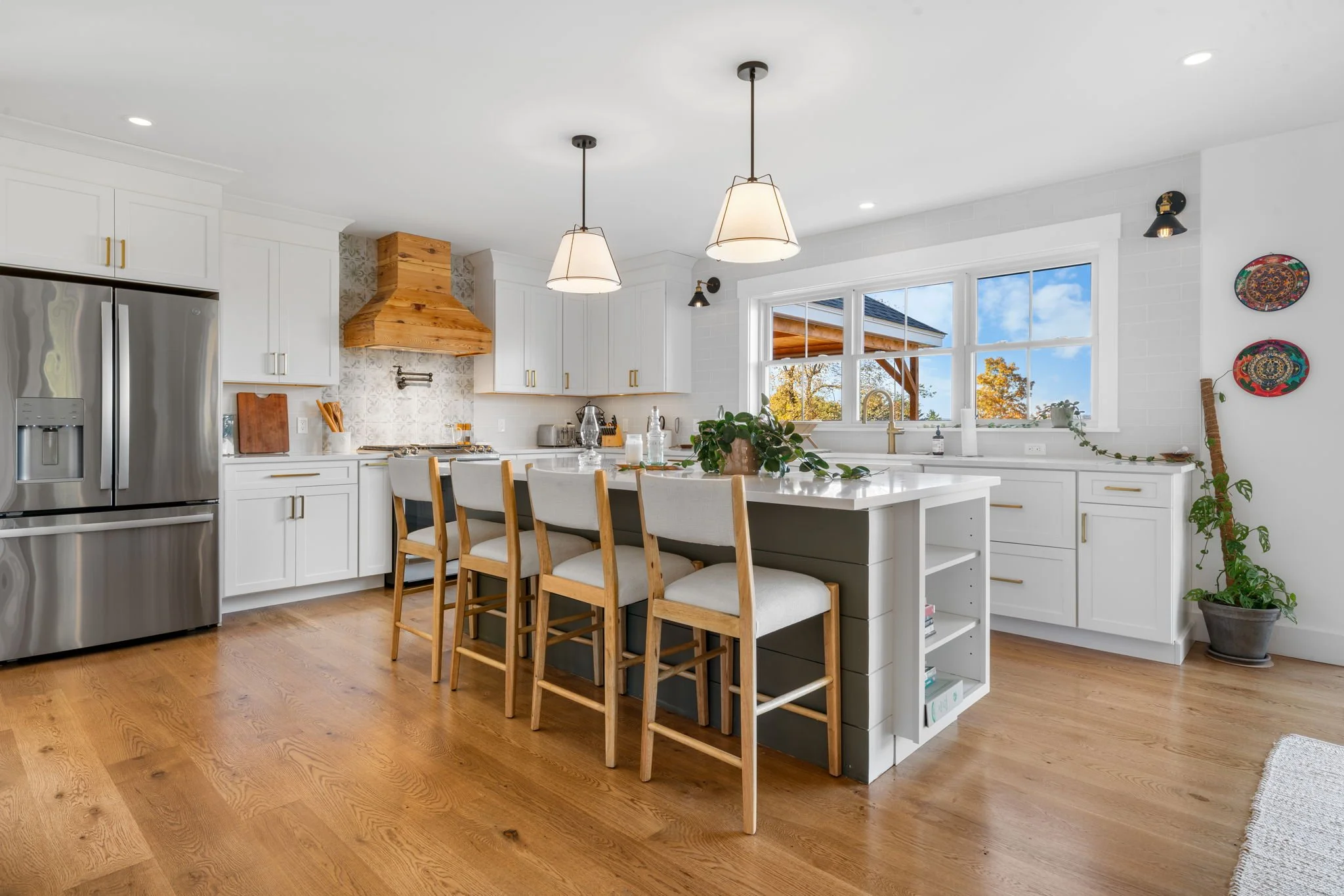 Kitchens and Custom Built ins 