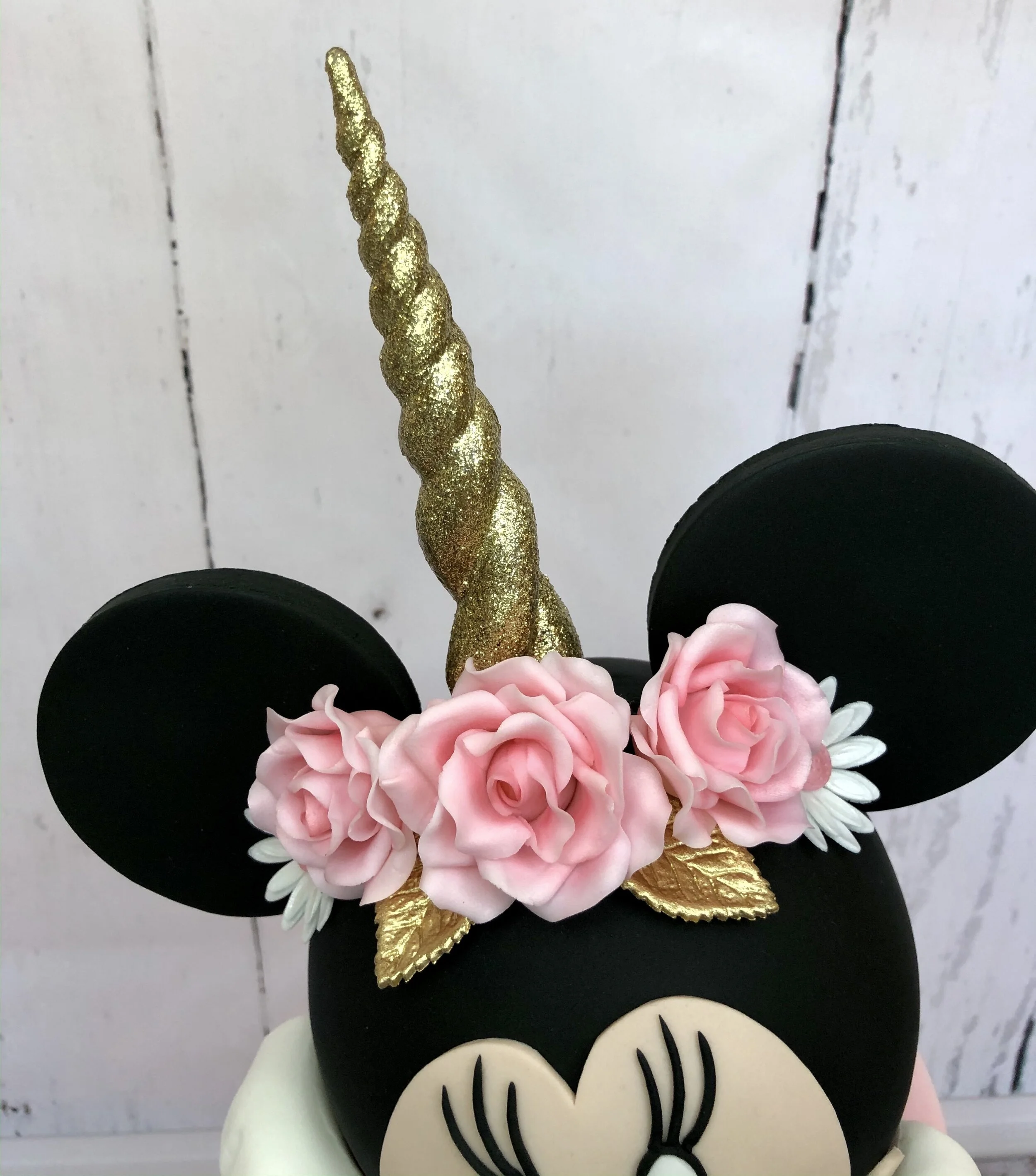 Minnie Mouse Unicorn — The Cake Fairy