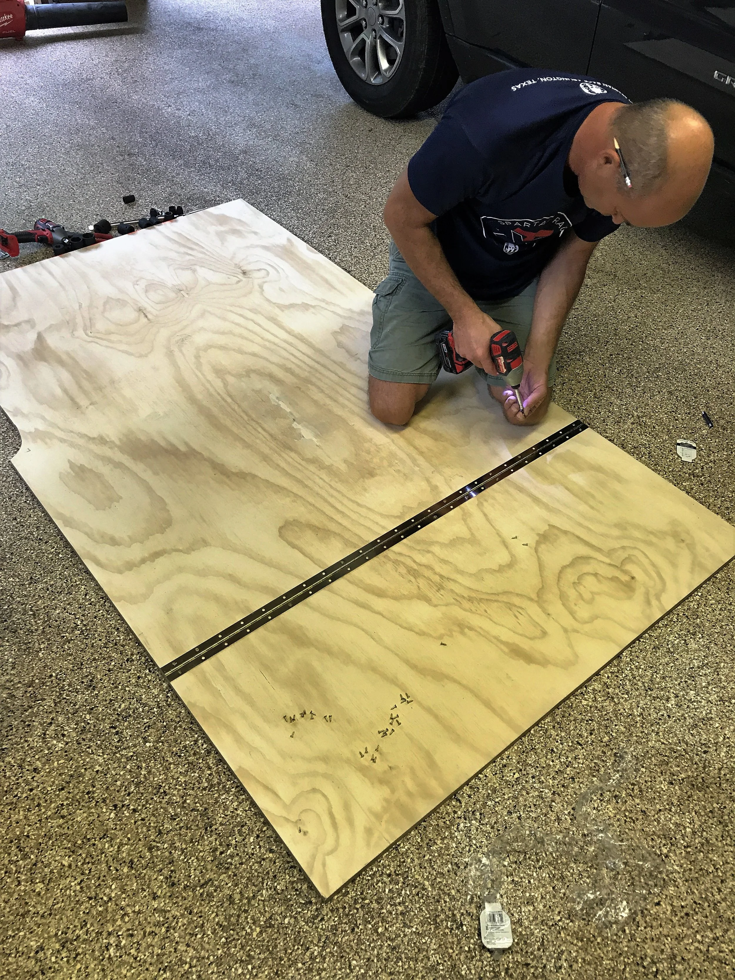Adding the hinge