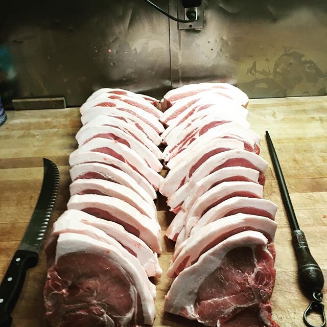 #porkalicious #porkloin #butcherlife #beauty #knifecut #neighborhoodbutcher #likesamthebutcherbringingalicethemeat @ranchollanoseco @marinameats #butchersofinstagram