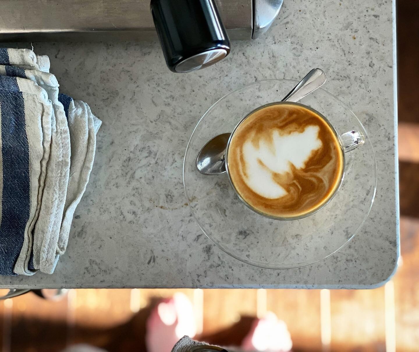 We&rsquo;ve been potty training Ivy over the long weekend so extra caffeine has been necessary. 🌪

Love any excuse to drink coffee with @joshuastrebe, and he loves practicing latte art so win-win 🤍