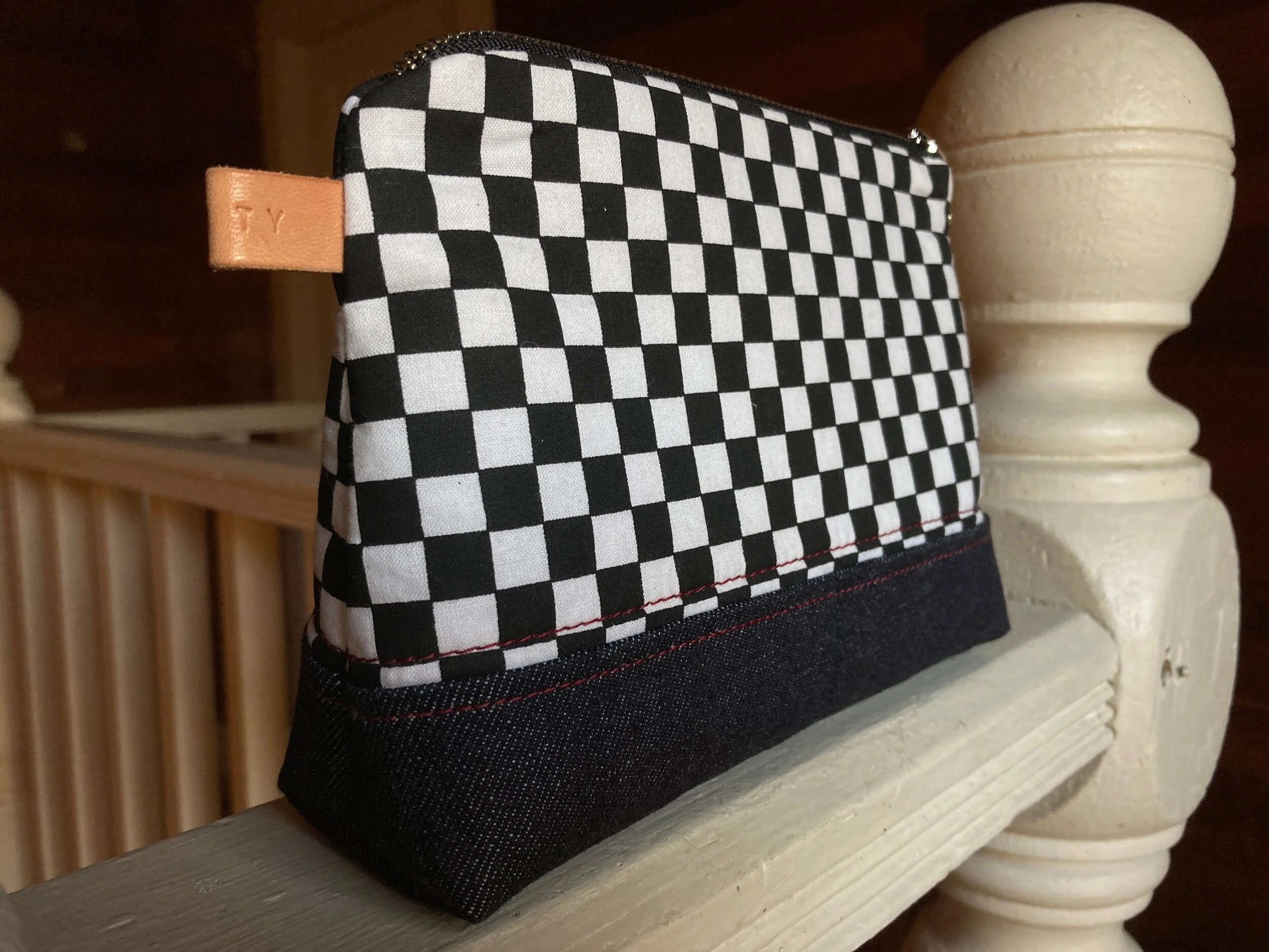 252B3F1A-AE42-40A9-B10D-F22AF6D3DB83