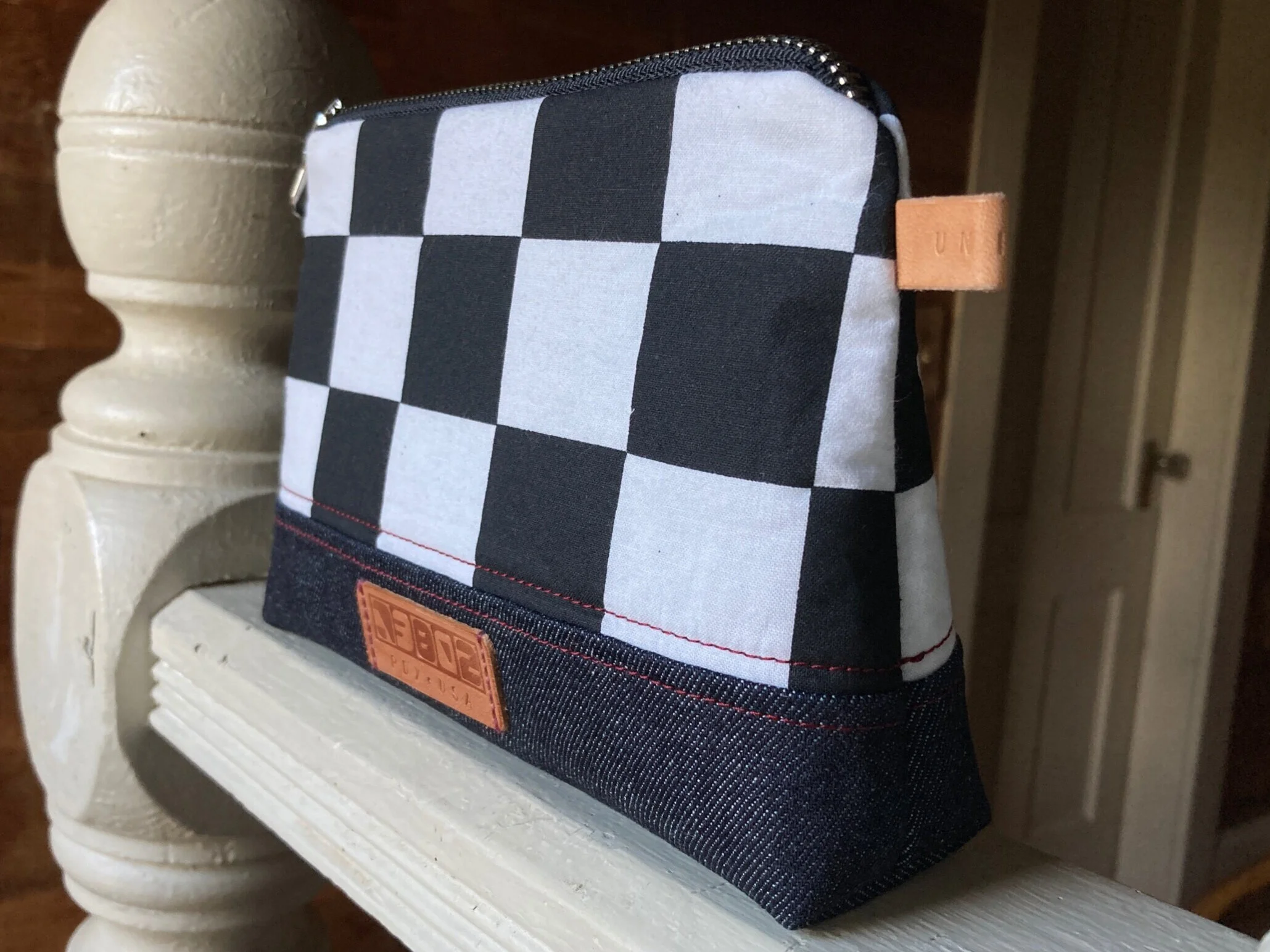 E57A6E64-F77B-4A0E-B083-84E03E6A2A71