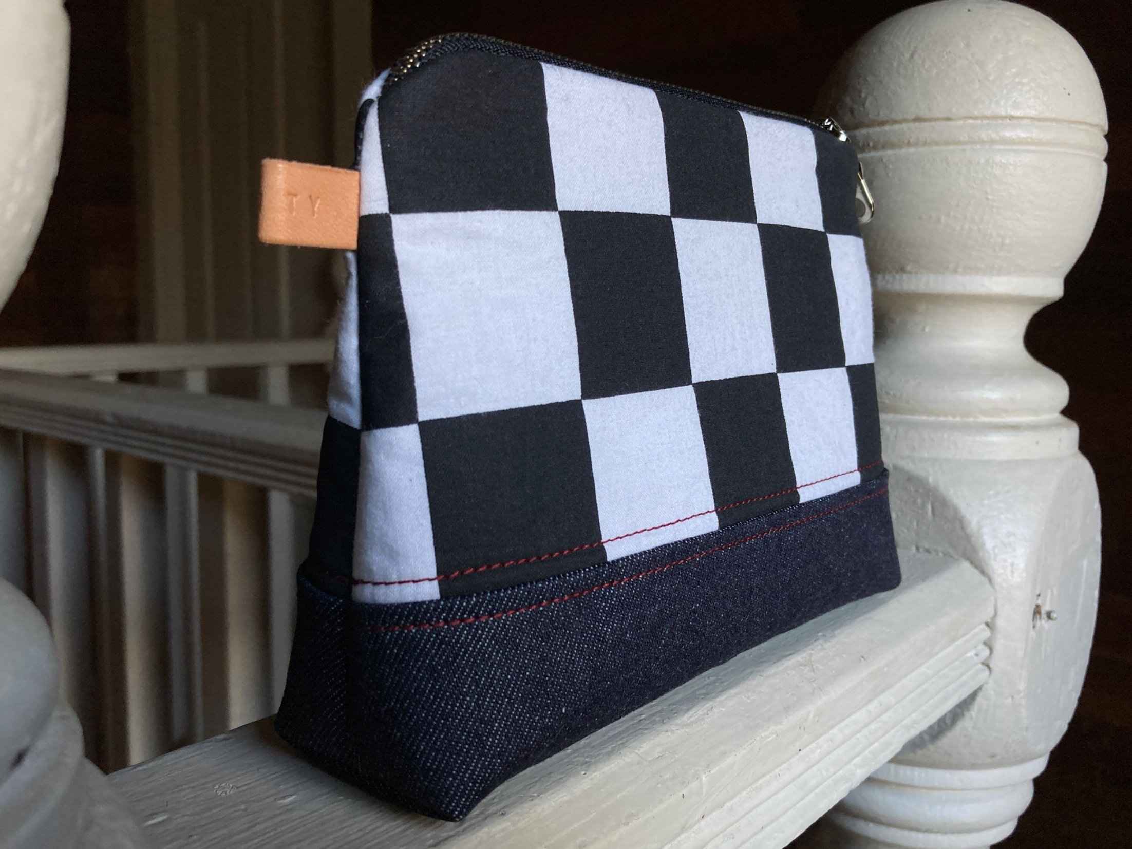 36ADAB38-43B4-4E38-956E-5D86BEE0B40D