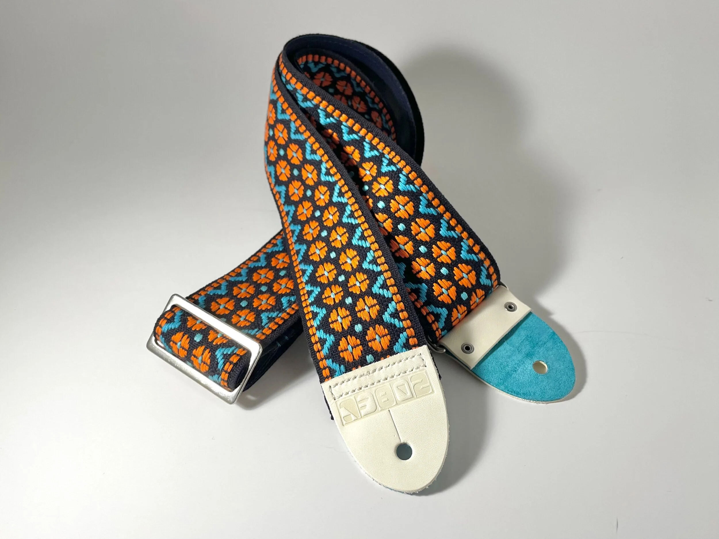 94C5D3D5-23B7-41FC-99C1-C7F38EA0BB38