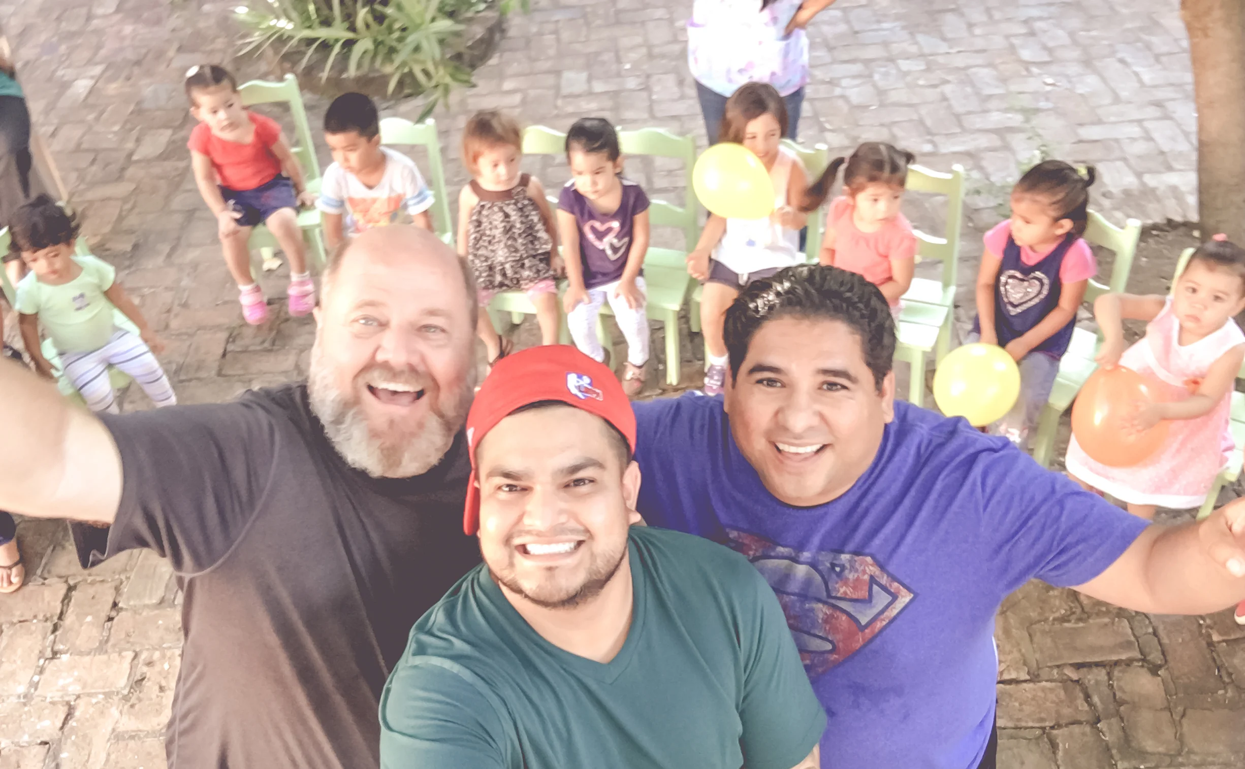 Tim-NLN, Jorge-Pinolero.com and JR INN - YouTube