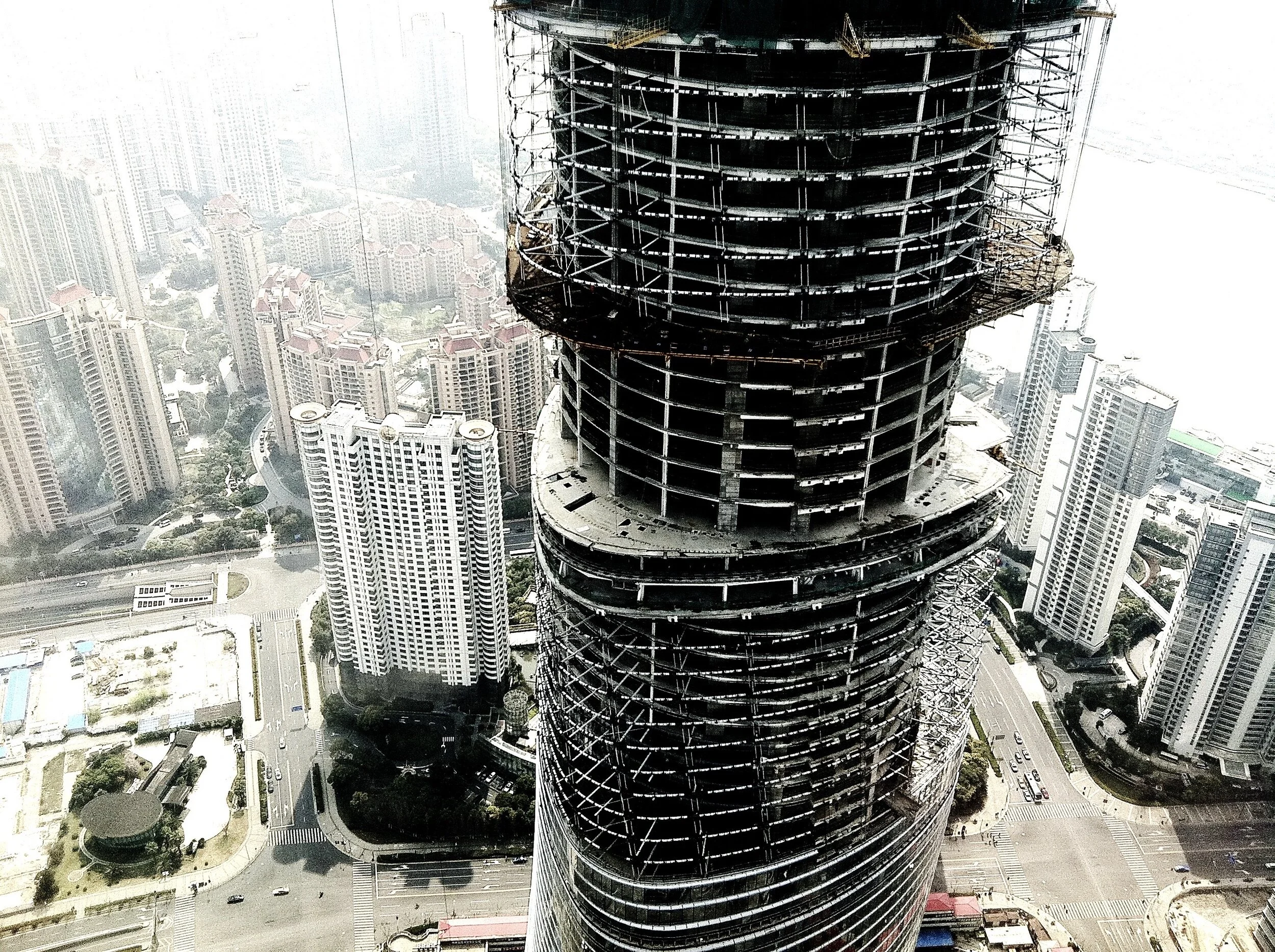 SHANGHAI TOWER 14