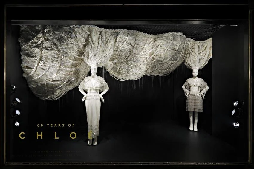best-window-displays_barneys-new-york_2013_60-years-of-chloe_01.jpg