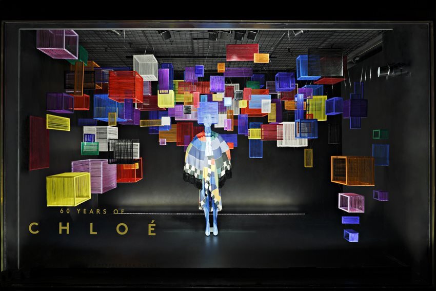 best-window-displays_barneys-new-york_2013_60-years-of-chloe_14.jpg