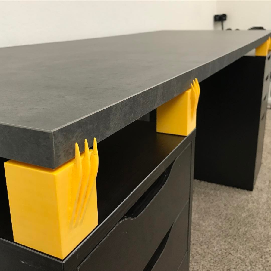 wolverineDeskRisers.PNG