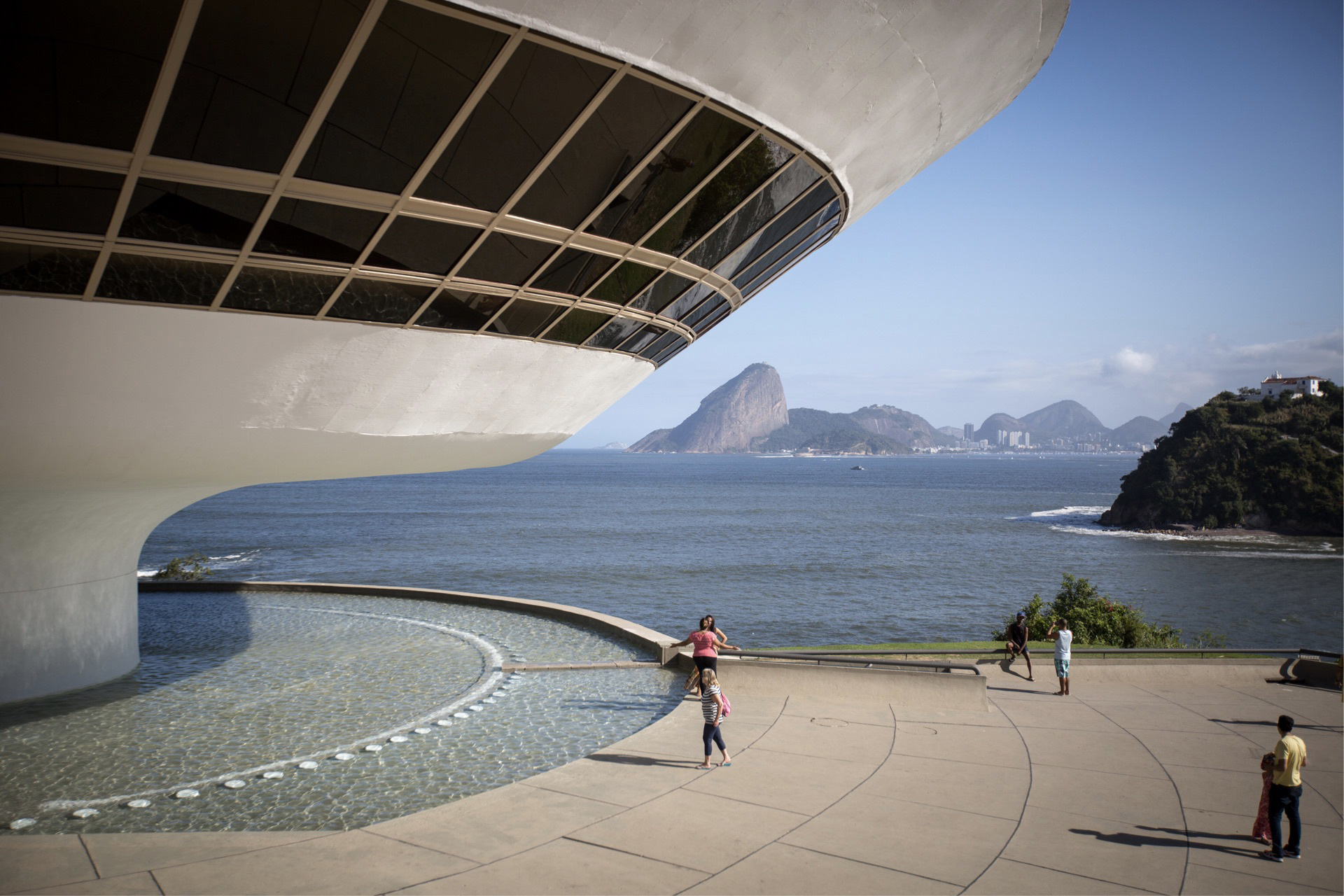 Museum of Contemporary Art Niteroi - Rio de Janeiro - Insight Architecture.jpg