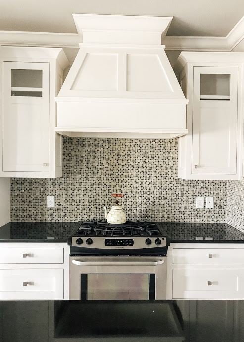 modern-farmhouse-traditional-tiny-bits-of-happiness-meredith-arkansas-bentonville-interior-design-fixer-upper-magnolia-decor-neutral-antique