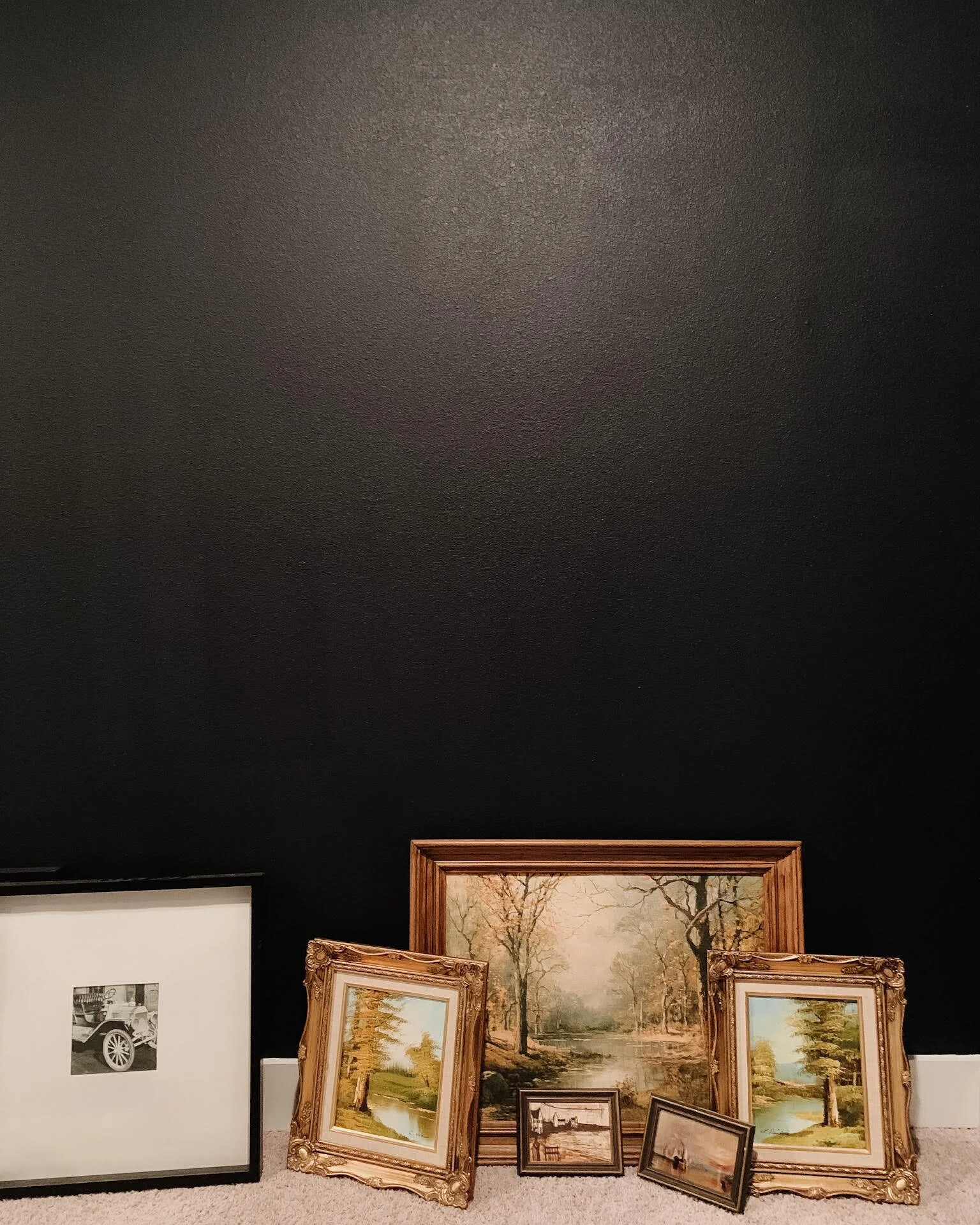 Tiny Bits of Happiness  | Upstairs Hallway Progress