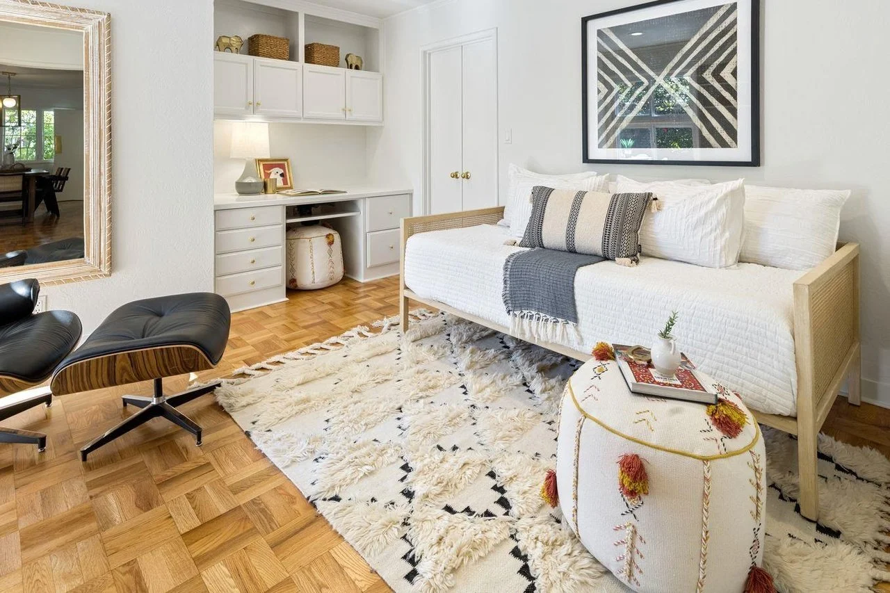 Walter Hays - bedroom 1.jpg