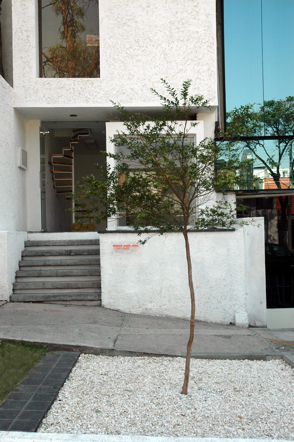 fachada oficina.jpg