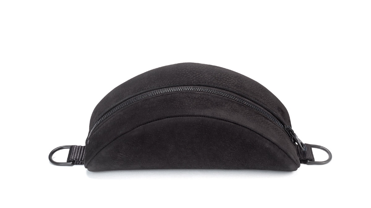 Taco+fanny+pack+leather+nubuck+black+side.jpg