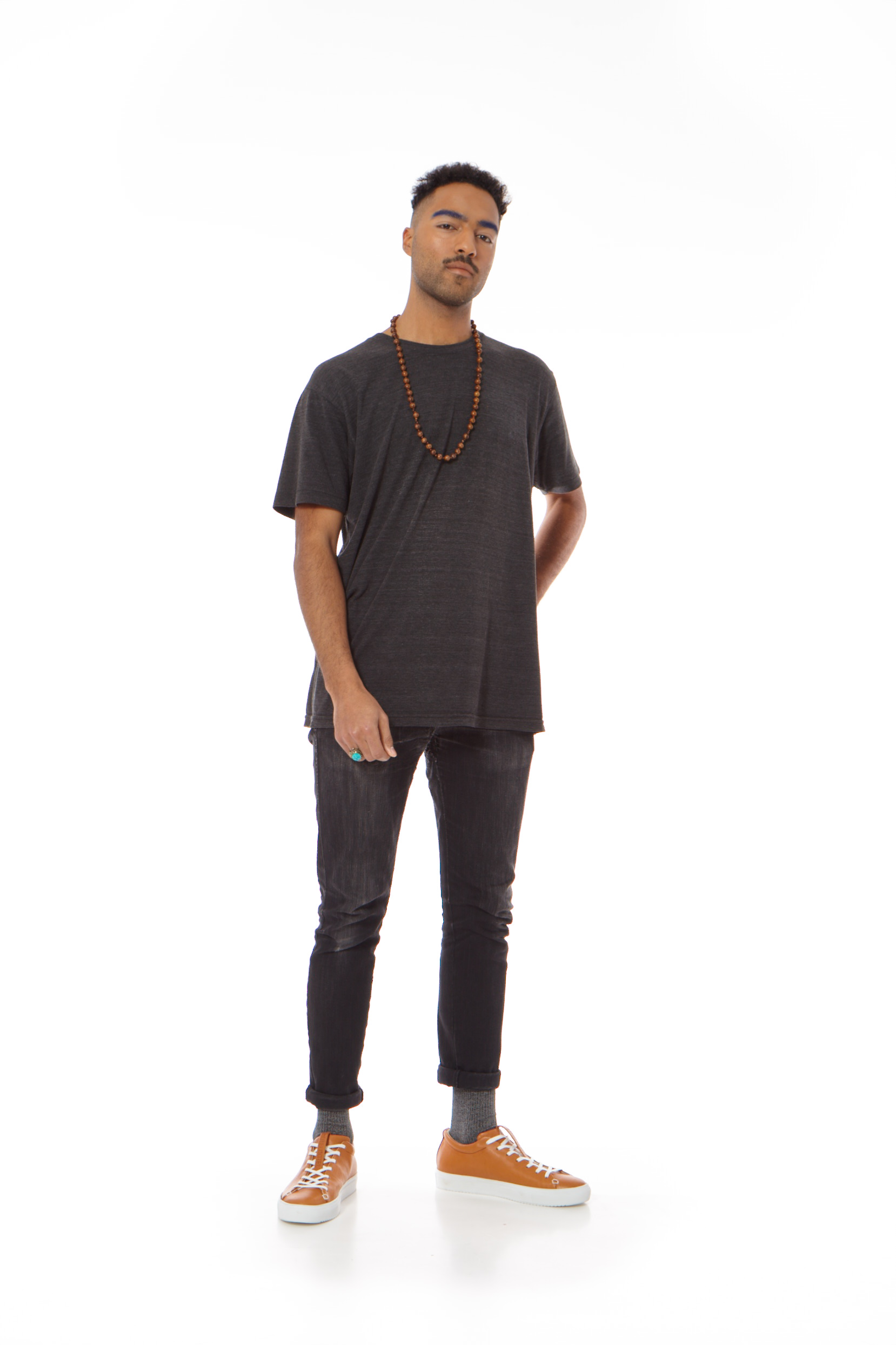 Sneakers_camel_model.jpg
