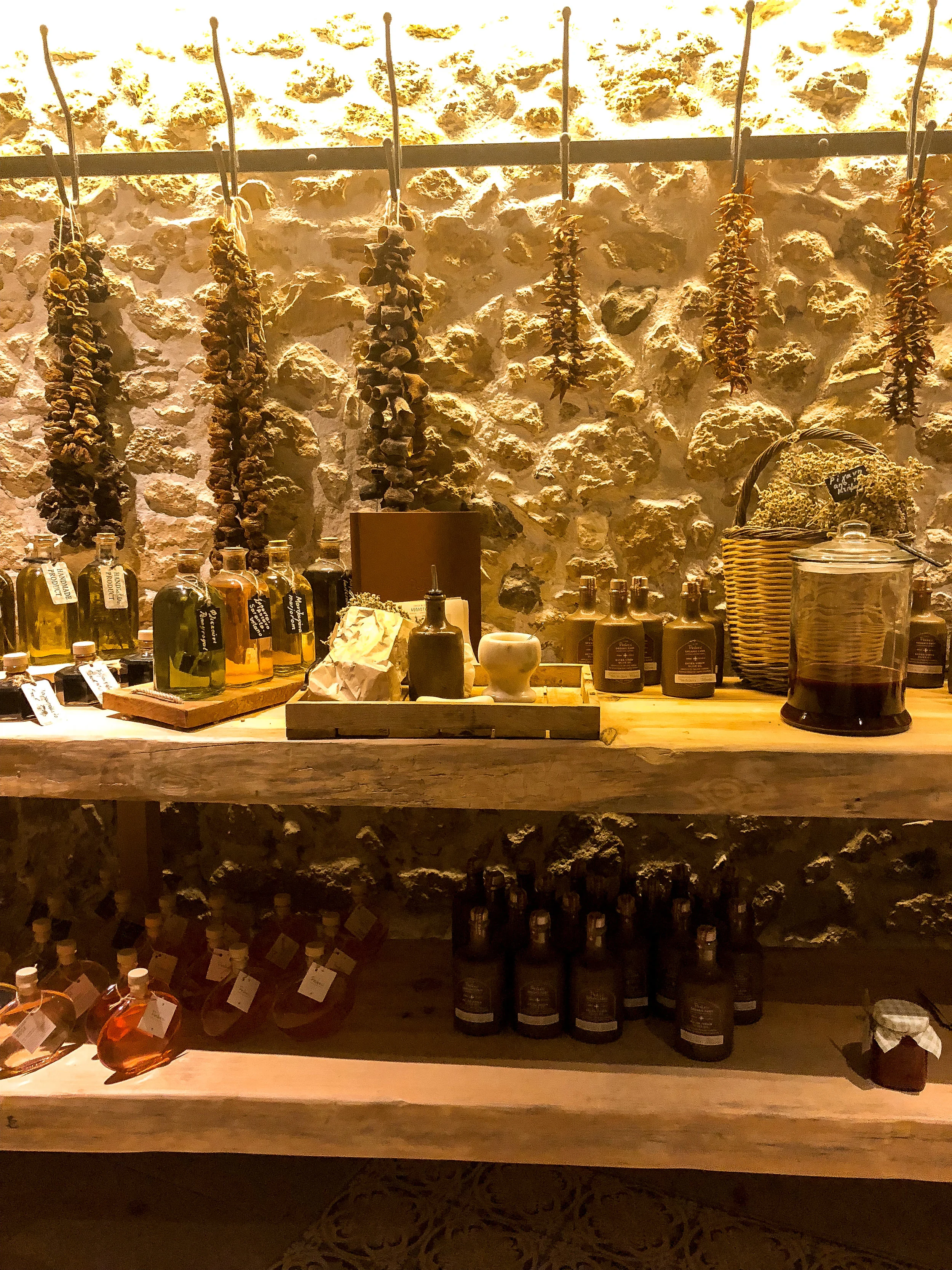 A gorgeous, rustic interior keeping in tradition with traditional Cretan decor.