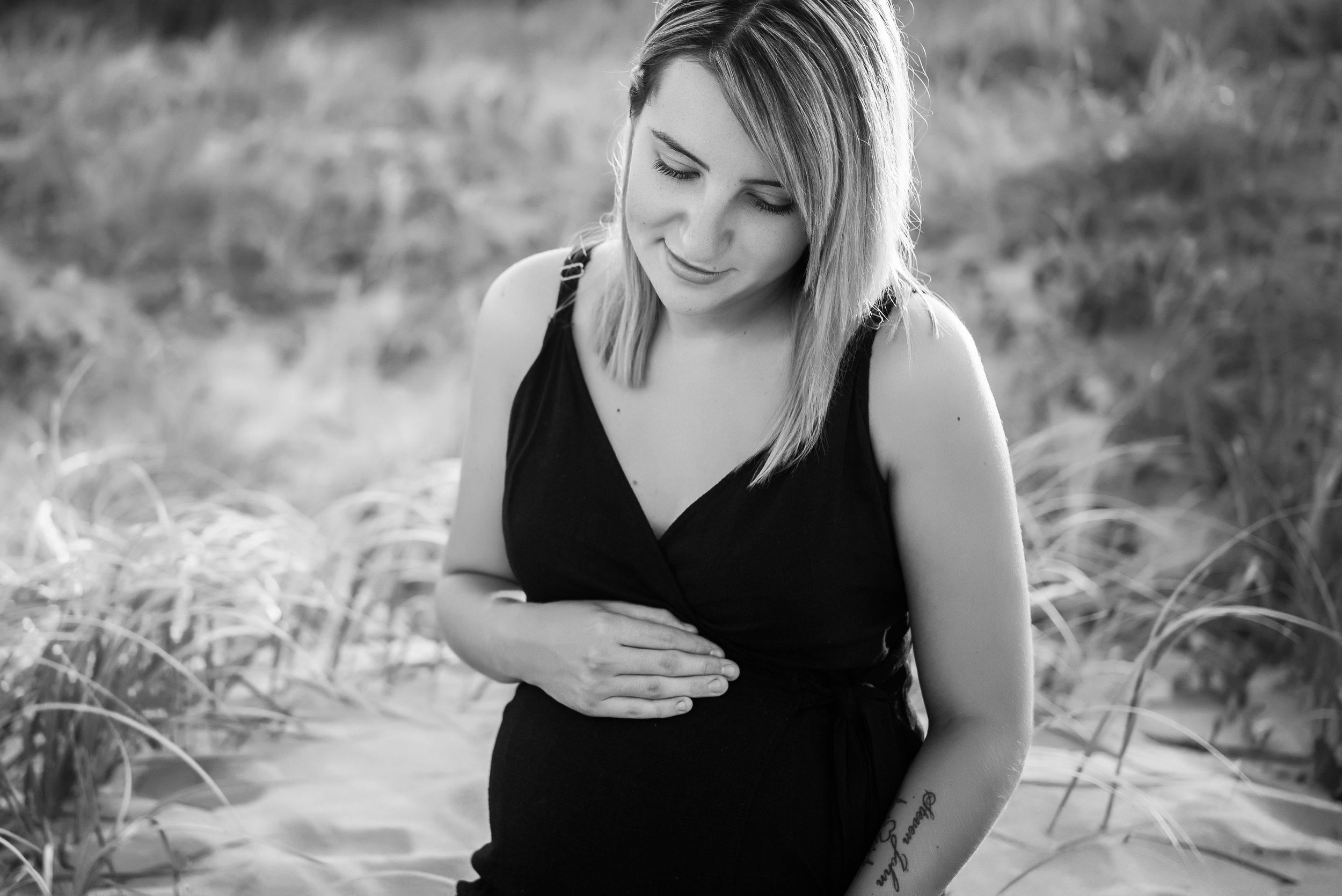 Maternity-Photoshoot-Bribie (8 of 20).jpg