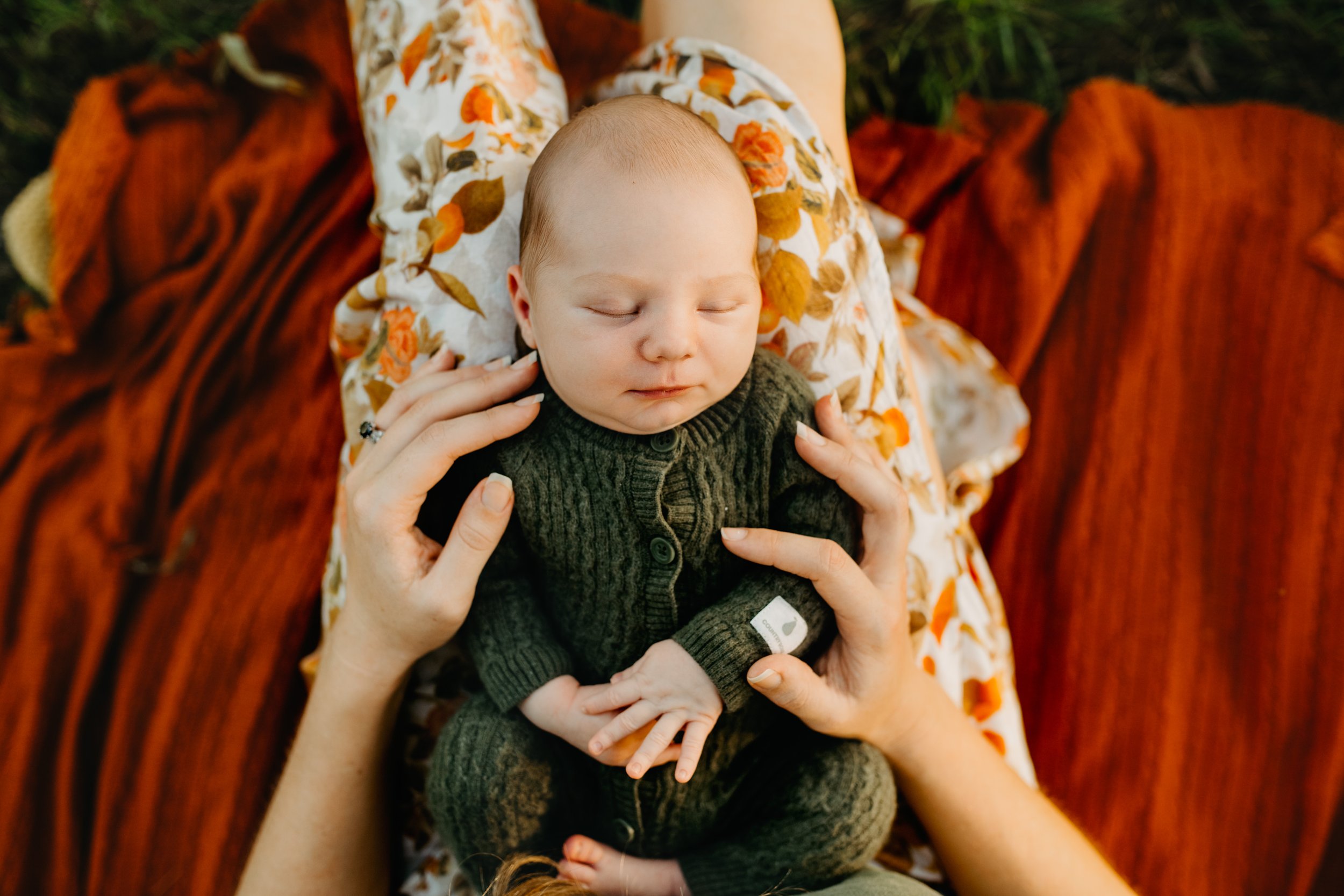 north-brisbane-newborn-family-photoshoot-sunsetlanephotography-14.jpg