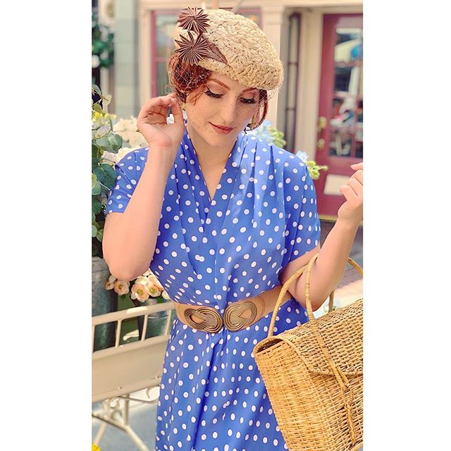 Thrifted outfit!
👗
Vintage Hat
Vintage Dress
&amp; Basket
🛍
This is the last pic I have to share from this day.
🌸
Just wanted to mention some info related to my #nothingnewchallenge
✨
I&rsquo;ll be wearing what I own or buying previously owned clo