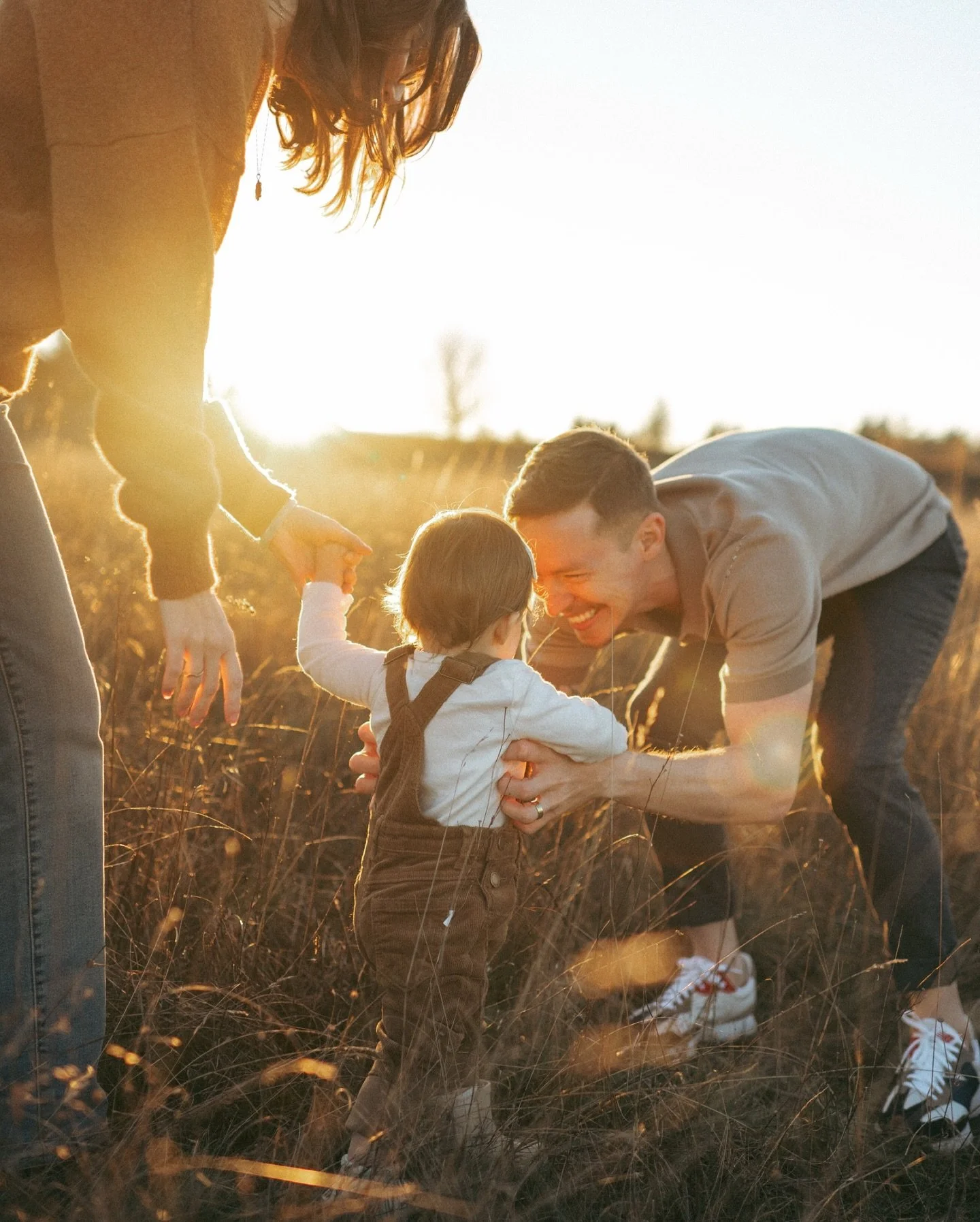 Holy smokes, it&rsquo;s been a while since my last post, but hey I&rsquo;m here ✌🏼 I hope everyone is doing well and had a great start to 2025. I&rsquo;m finally sharing this sweet session of the Acres family. Little Vesper was adorable and she rock