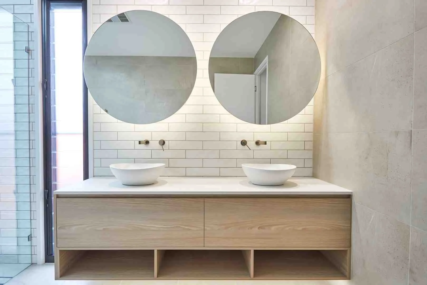 5 Ways to Customise Your Bathroom with G&amp;M Craftsman Cabinets
