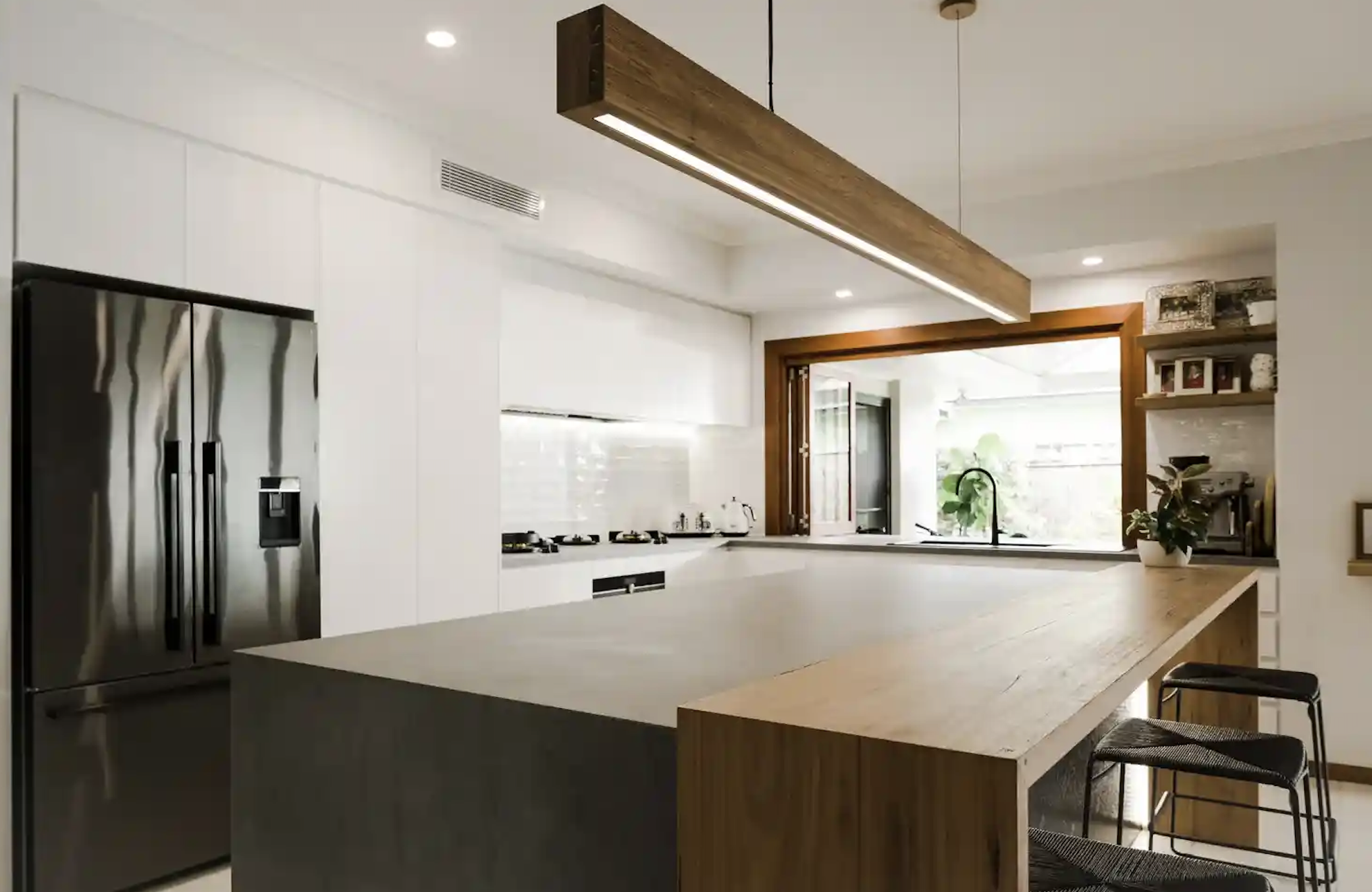 The Savvy Homeowner's Guide to Hiring Top-Tier Cabinetry Pros