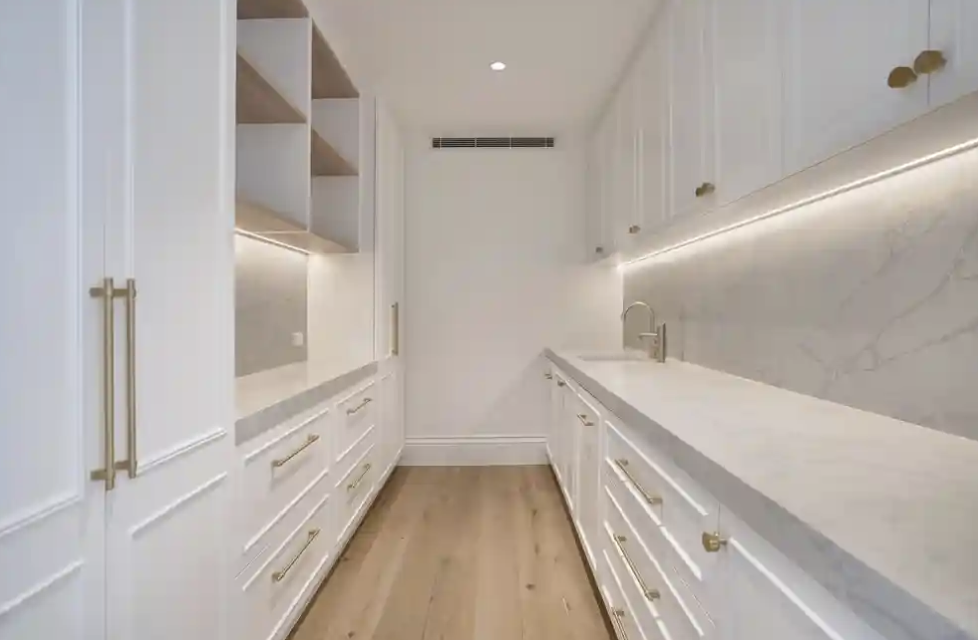 The Ultimate Guide to Closet Organisation for Every Space