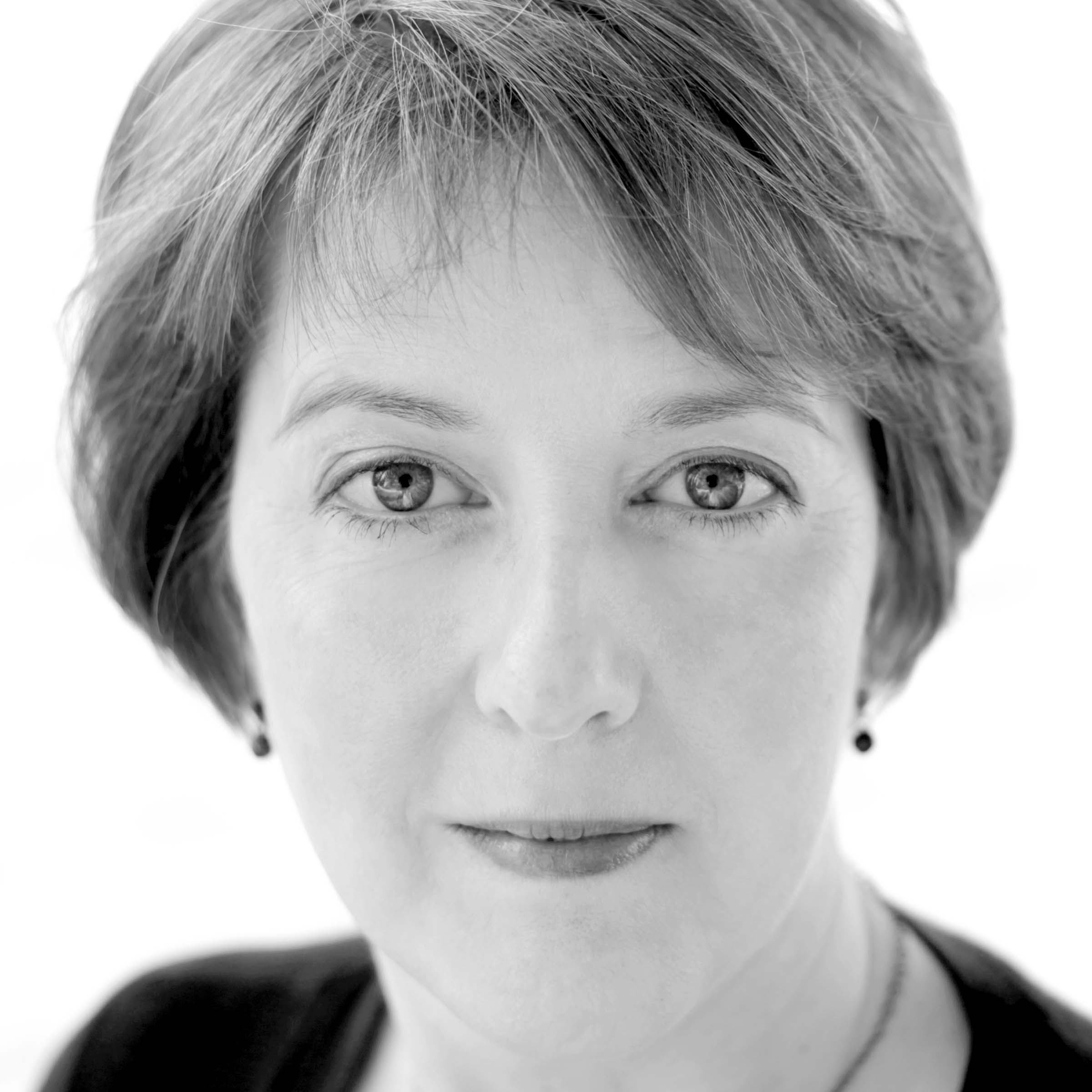 Monica Murray , soprano