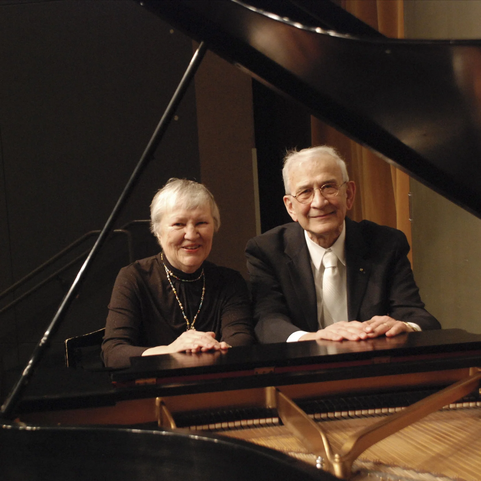 Helen and Paul Baumgartner, piano duo