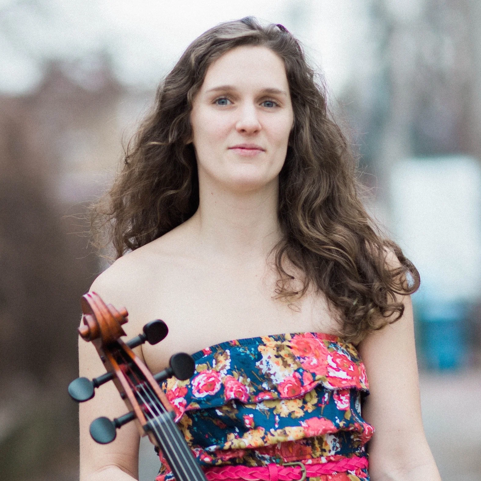 Julia Floberg, cello Thursday Musical Debut