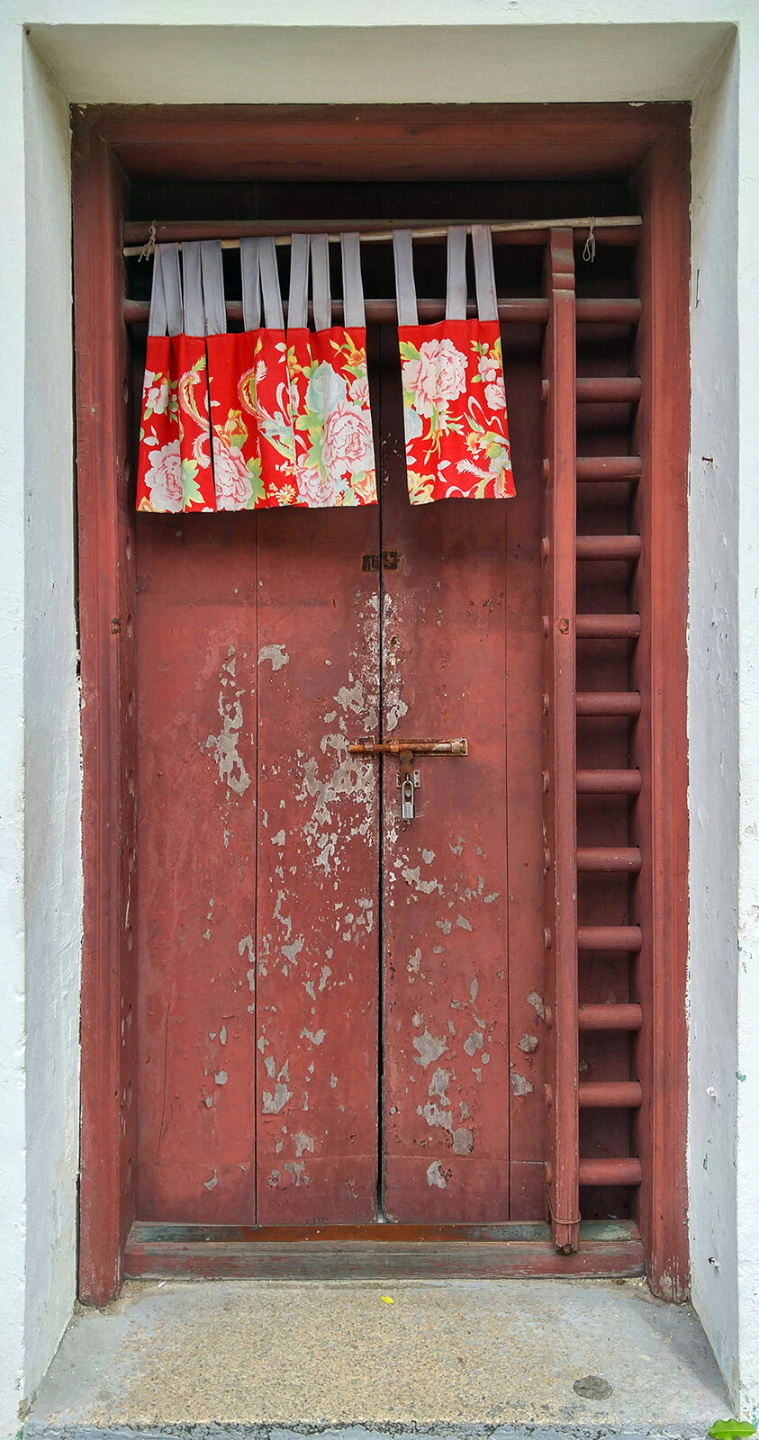 Walter Koditek 'Cheung Chau front door II' Hong Kong, 2016