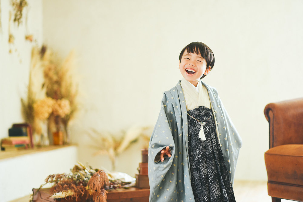 七五三 5歳の着物 スタイリング紹介 沖縄フォトスタジオ クッポグラフィー沖縄スタジオ 七五三 百日祝い 誕生日 記念写真 七五三 5歳の着物 スタイリング紹介 沖縄フォトスタジオ クッポグラフィー沖縄スタジオ 七五三 百日祝い 誕生日 記念写真