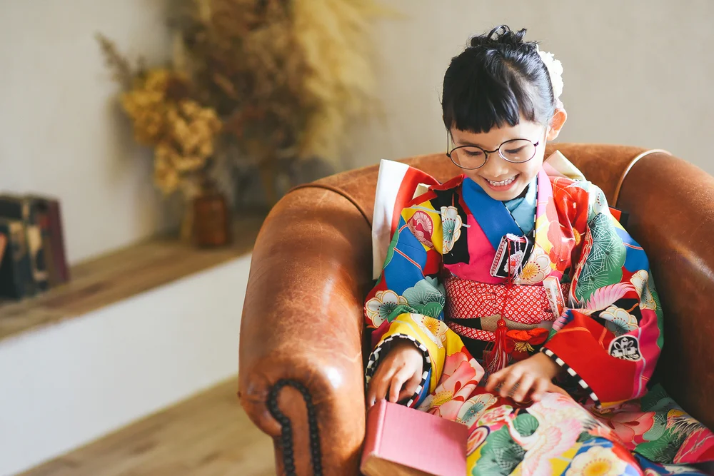 七五三 7歳の着物 スタイリング紹介 沖縄フォトスタジオ クッポグラフィー沖縄スタジオ 七五三 百日祝い 誕生日 記念写真