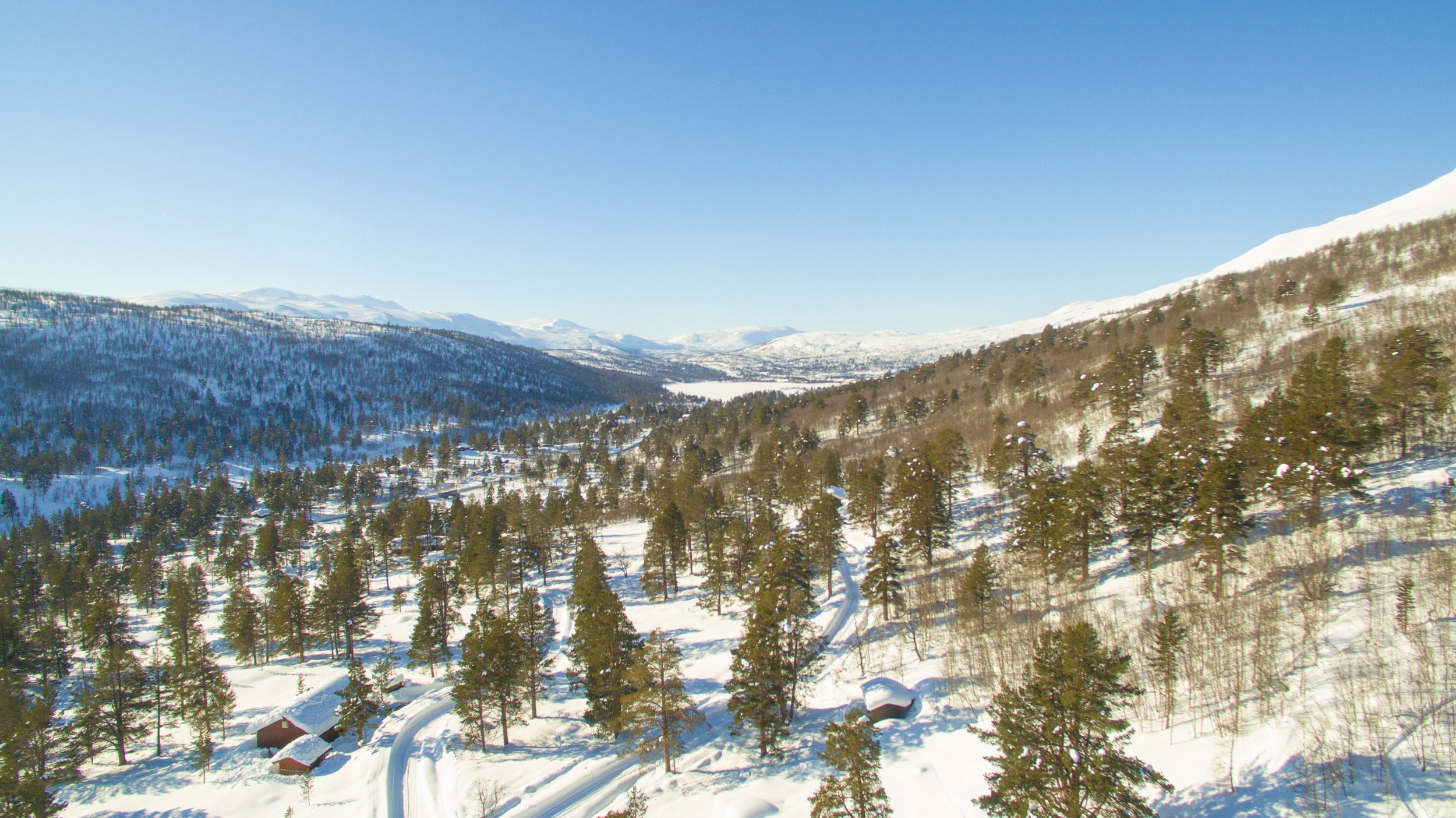 Utsikt nordover frå Billingen drone Trollbinde.jpg