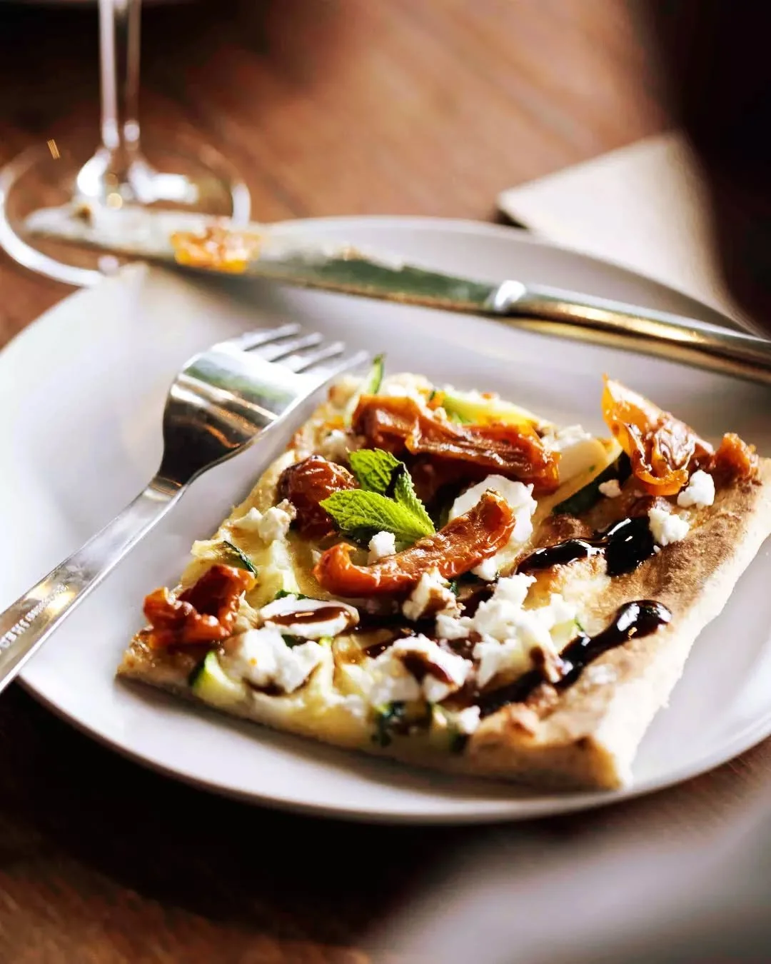 Our pizzas start with something special: a mix of three organic, stone-ground flours, fermented for 72 hours.

It&rsquo;s how we get that light, airy Roman base that&rsquo;s easy to digest and full of flavour, so you can keep reaching for slice after